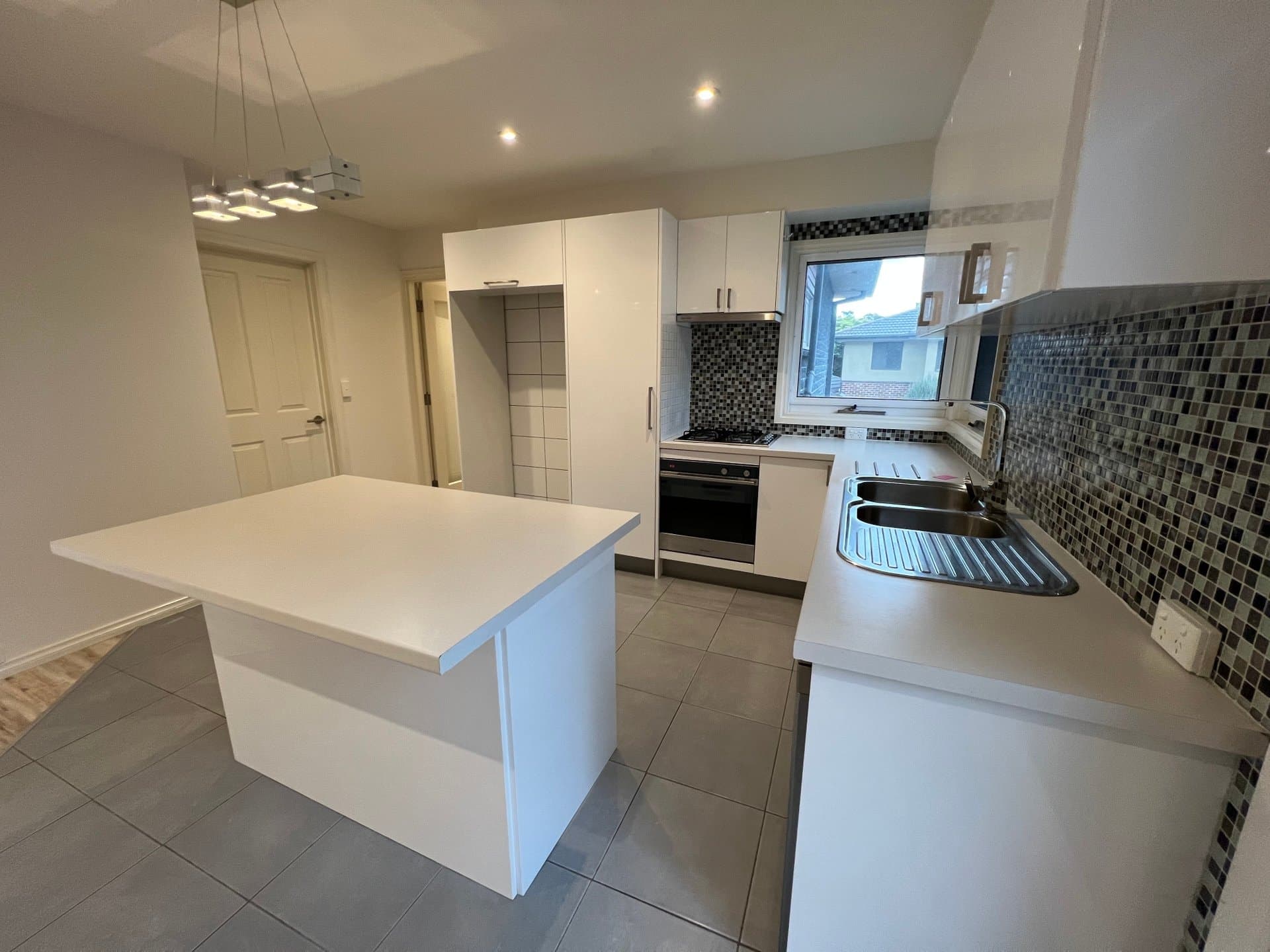 802 Mt Dandenong Rd, Montrose, Montrose - Thumbnail 3