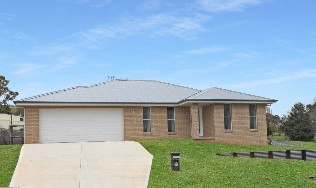 3 Haddon Place, Blayney NSW 2799, Blayney - Image 1