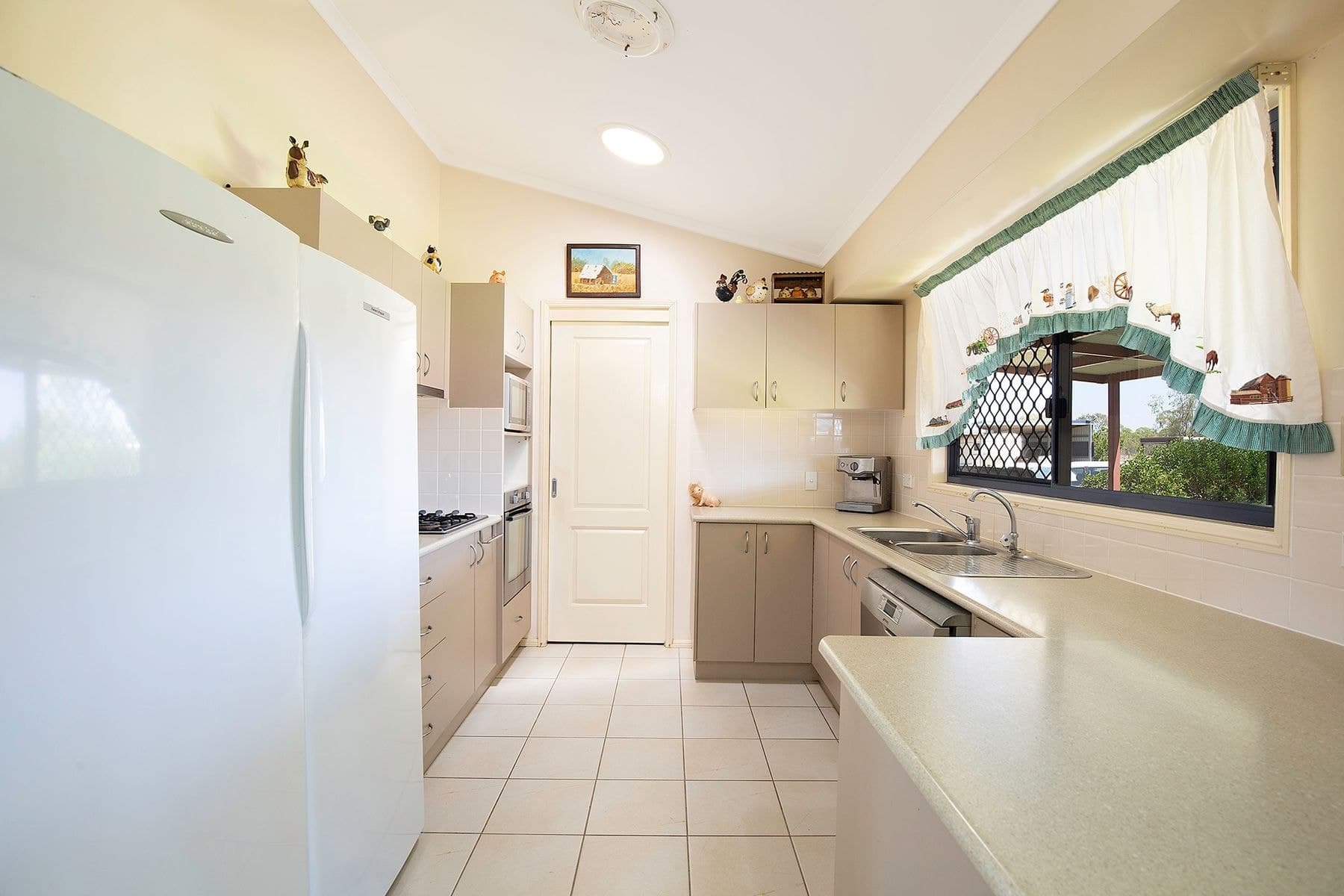 77 Walshs Road, Nebo QLD 4742, Nebo - Thumbnail 6