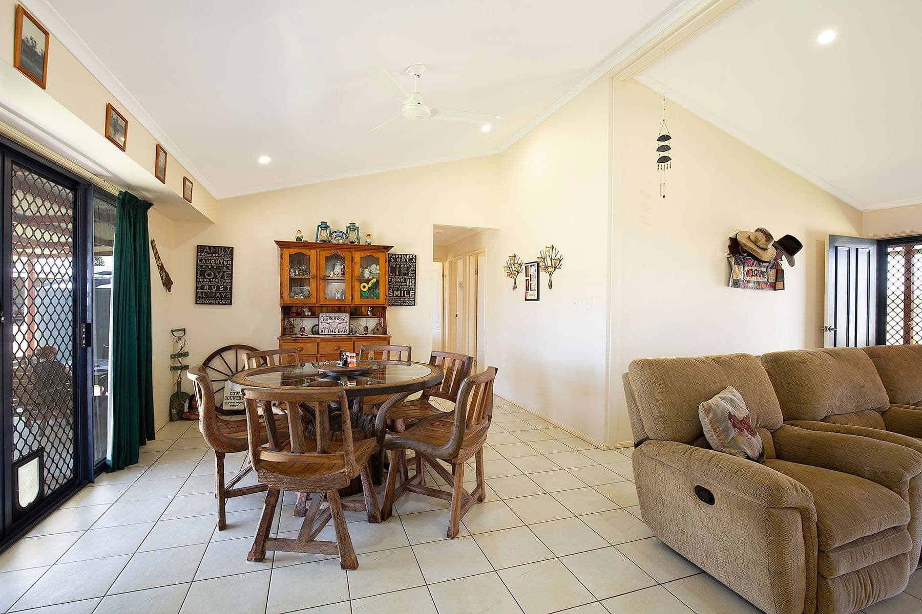 77 Walshs Road, Nebo QLD 4742, Nebo - Thumbnail 7