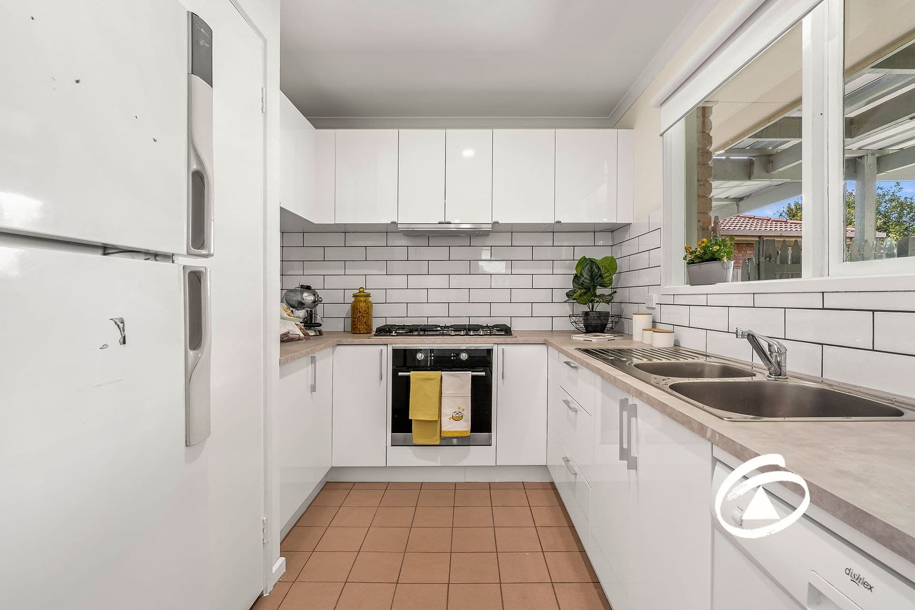 18 Wesley Drive, Narre Warren VIC 3805, Narre Warren - Thumbnail 4