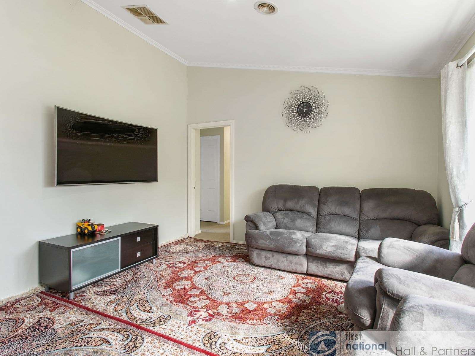 13 Farskiene Place, Hampton Park VIC 3976, Hampton Park - Thumbnail 3