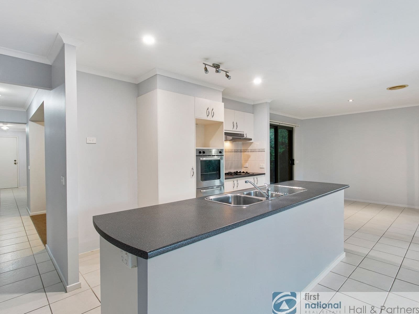 12 Taggerty Crescent, Narre Warren South VIC 3805, Narre Warren South - Thumbnail 5