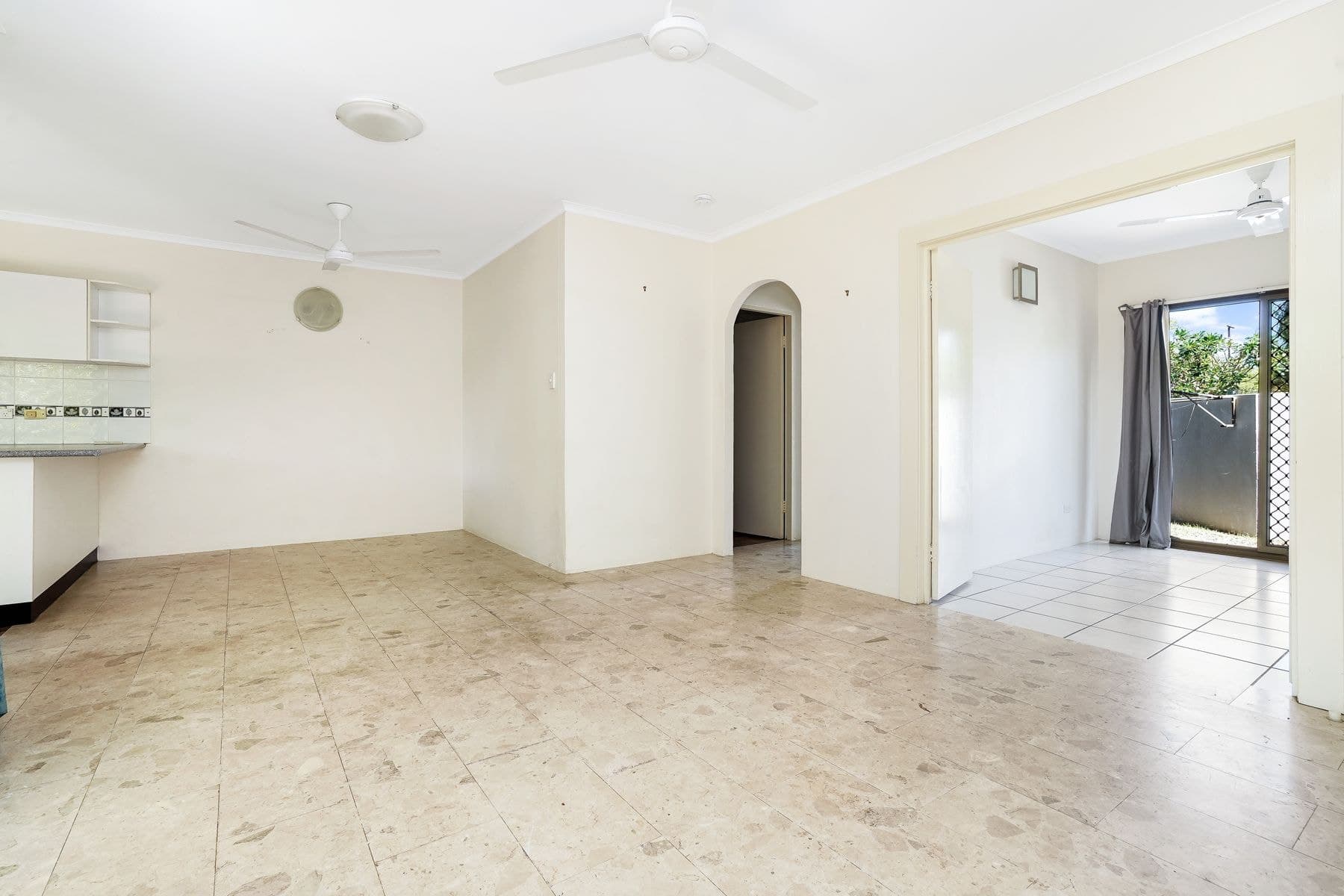 41/23 Hudson Fysh Avenue, Parap NT 0820, Parap - Thumbnail 3