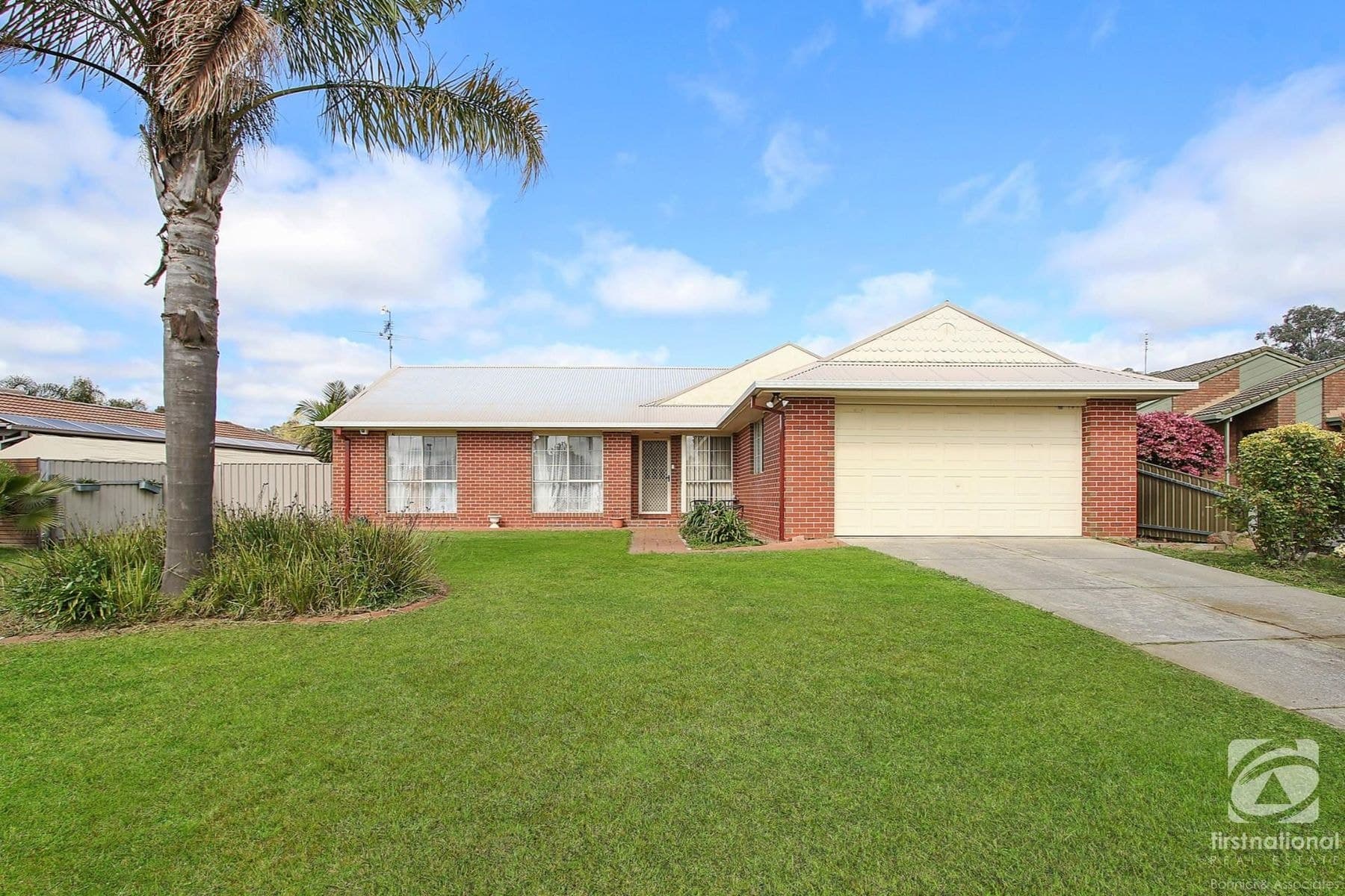 5 McEwen Crescent, West Wodonga VIC 3690, West Wodonga - Image 1