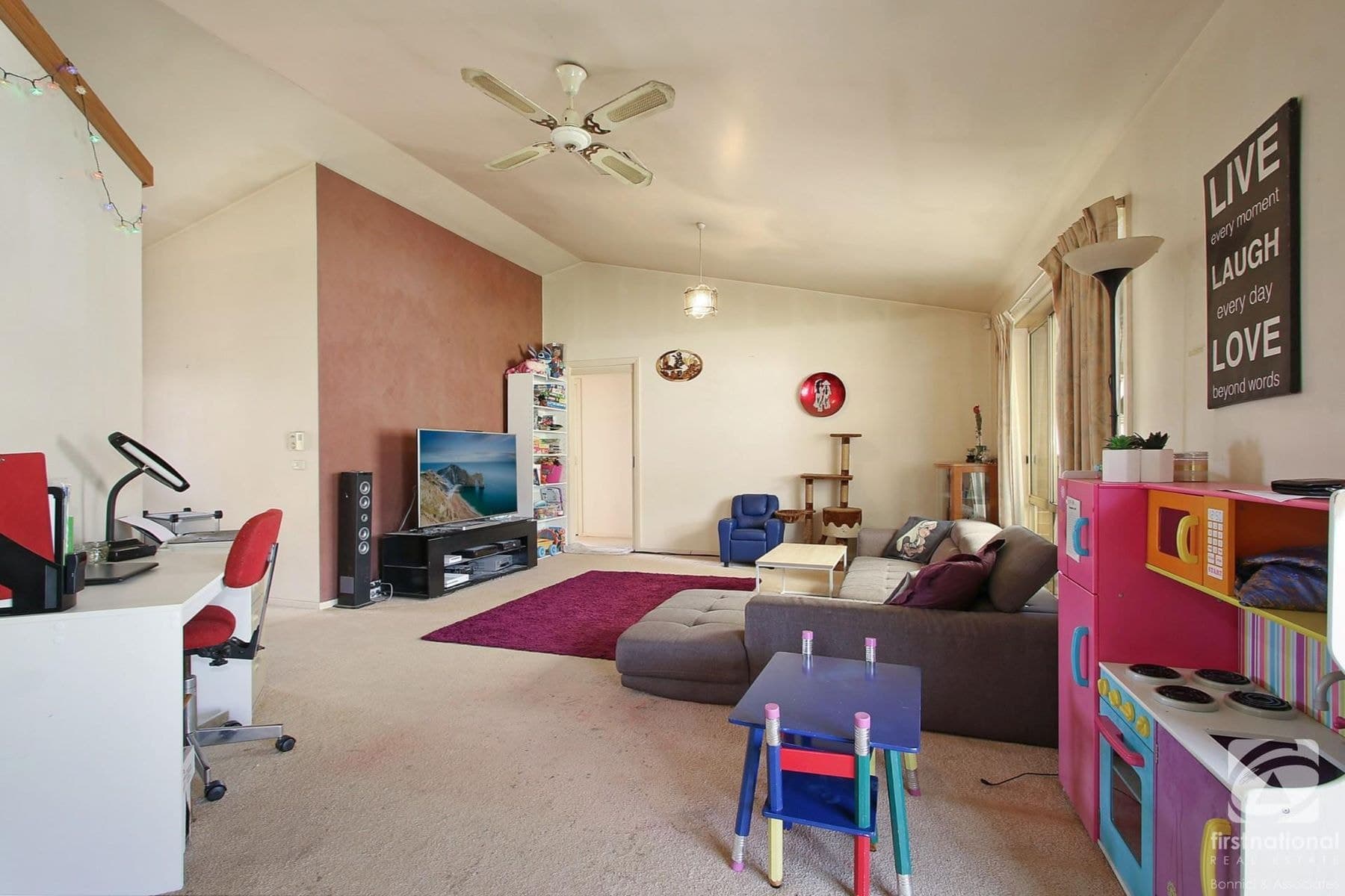 5 McEwen Crescent, West Wodonga VIC 3690, West Wodonga - Thumbnail 5