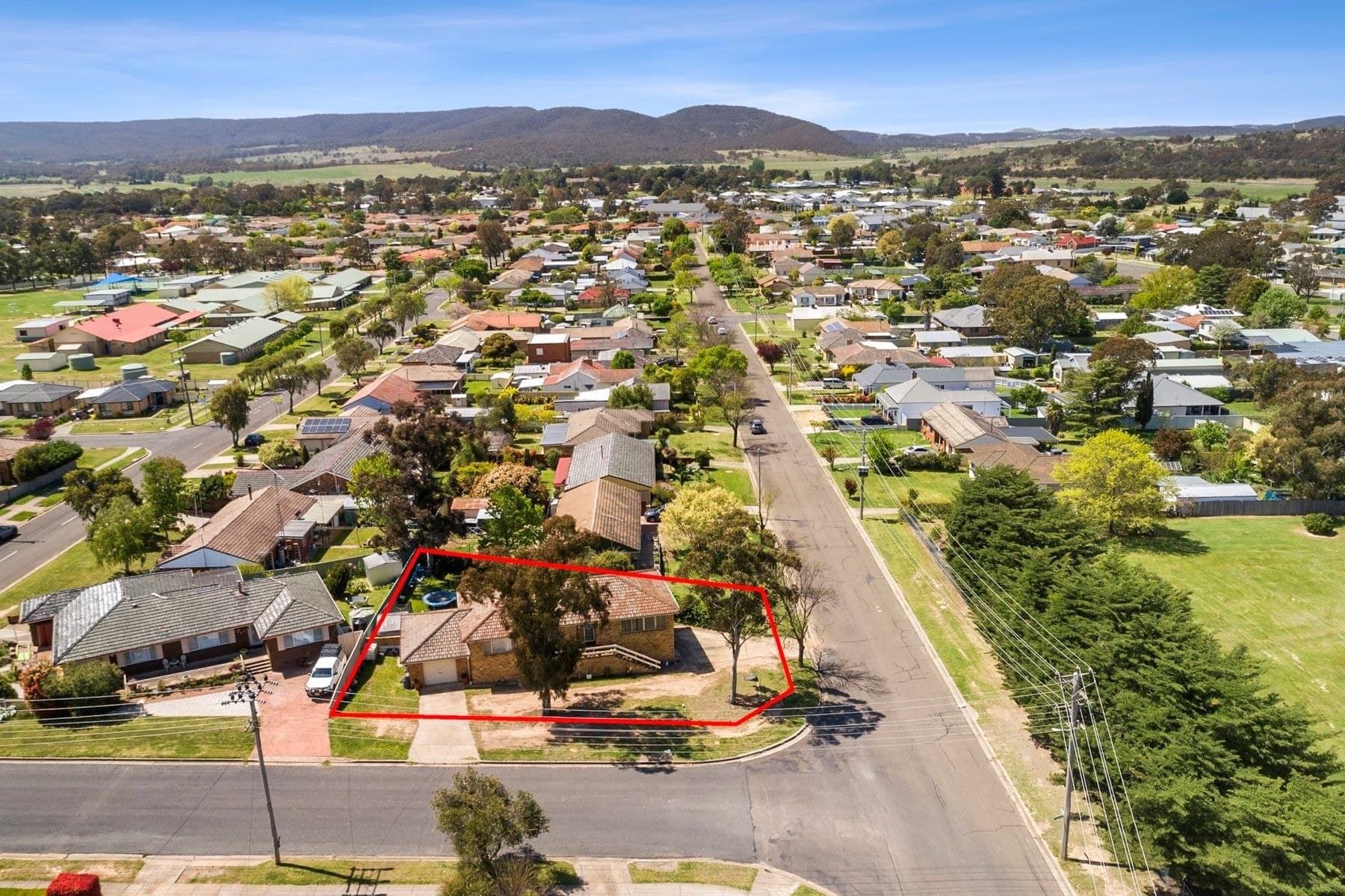 1 Bradford Drive, Goulburn NSW 2580, Goulburn - Thumbnail 2
