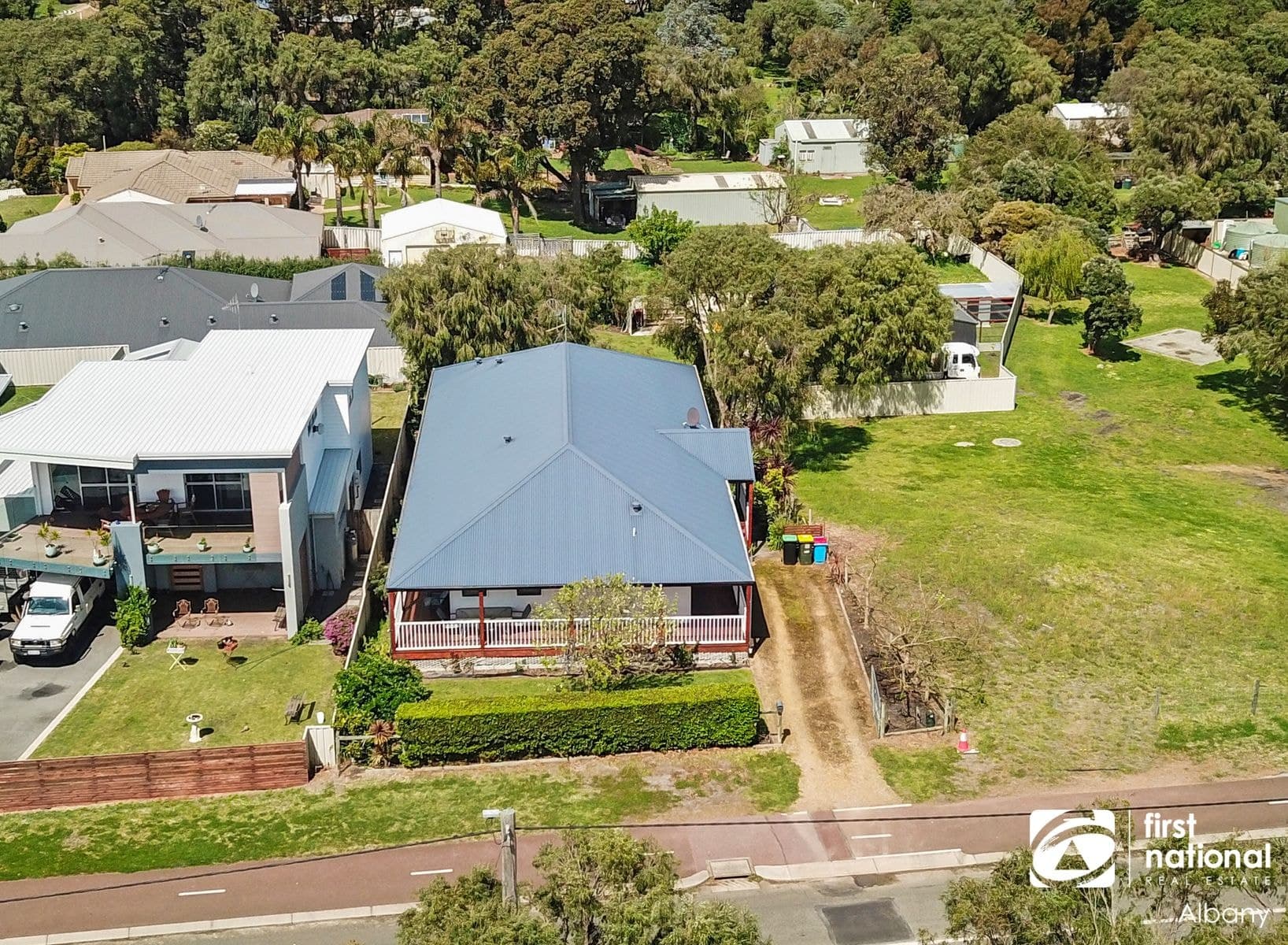 134 Bay View Drive, Little Grove WA 6330, Little Grove - Image 1