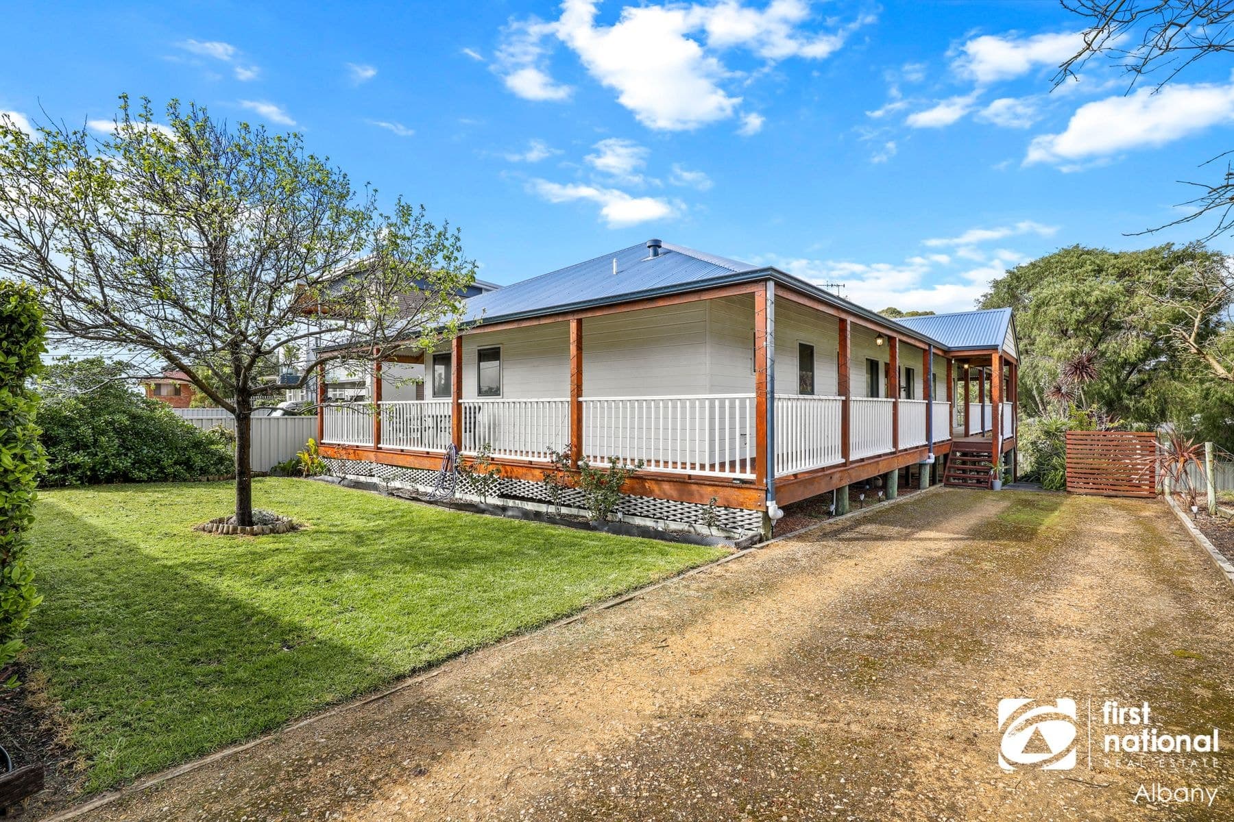 134 Bay View Drive, Little Grove WA 6330, Little Grove - Thumbnail 4