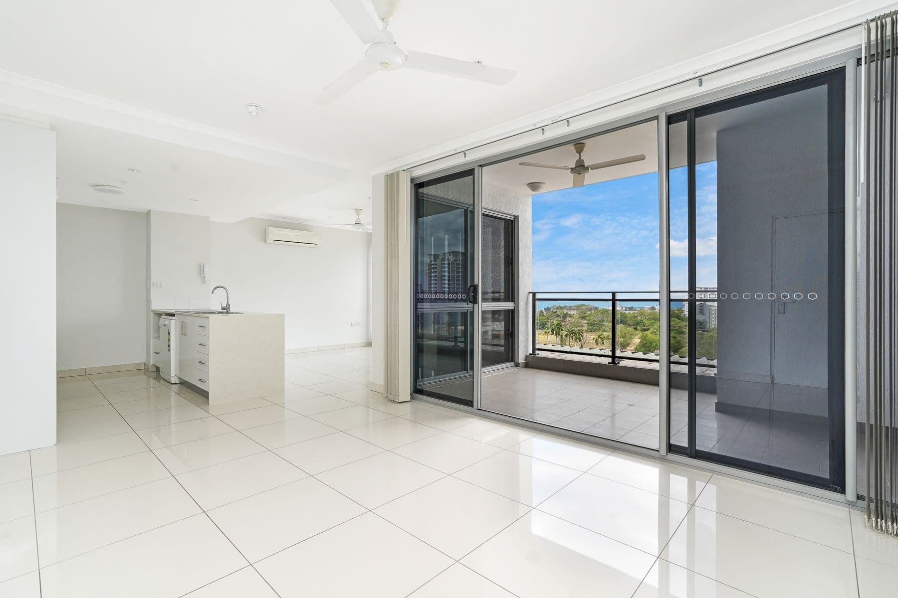 701/6 Finniss Street, Darwin City NT 0800, Darwin City - Thumbnail 3