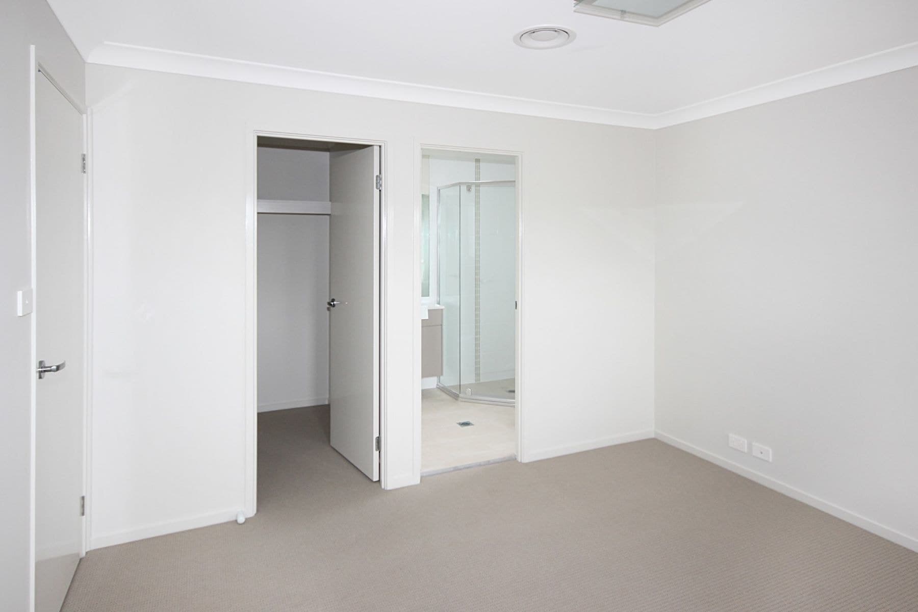 4 Lovet Street, Goulburn NSW 2580, Goulburn - Thumbnail 3