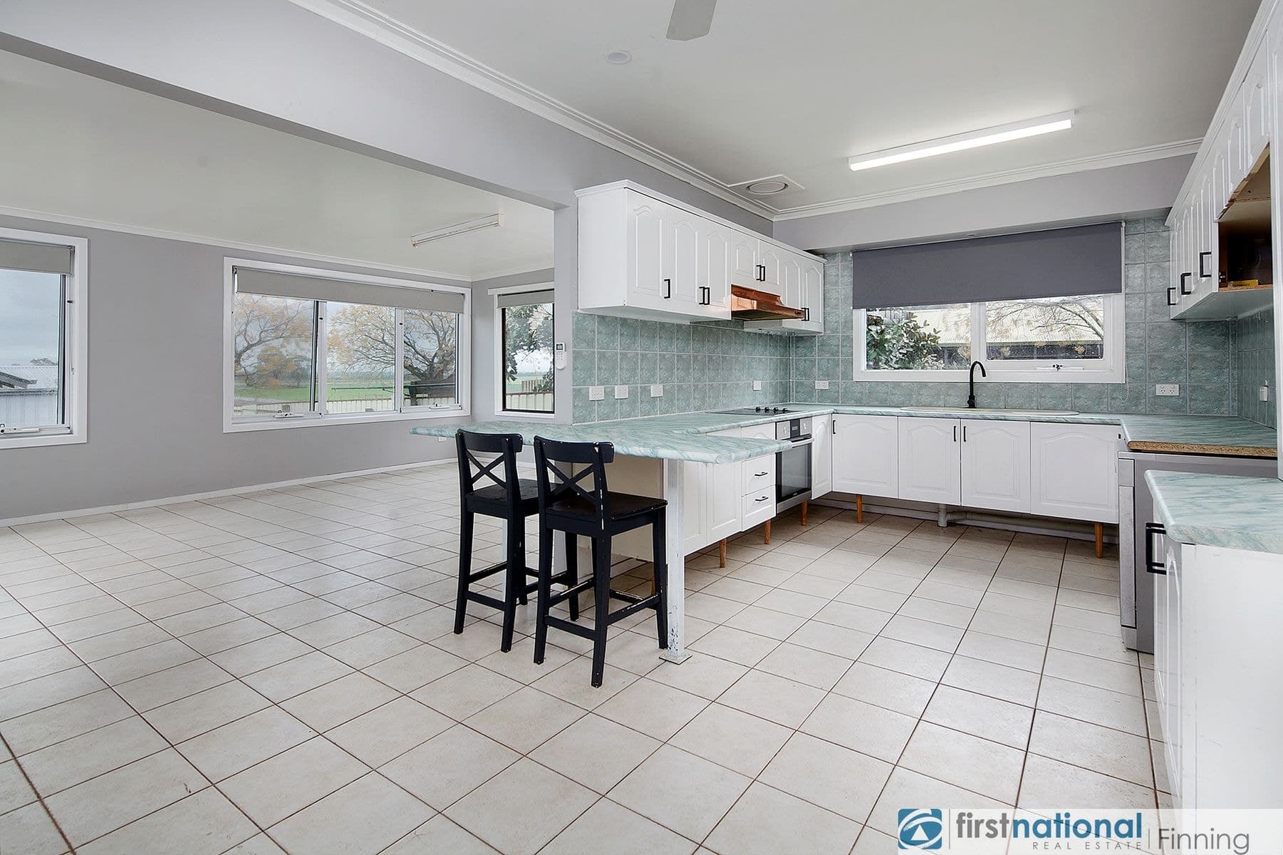 379 Westernport Road, Lang Lang VIC 3984, Lang Lang - Thumbnail 4