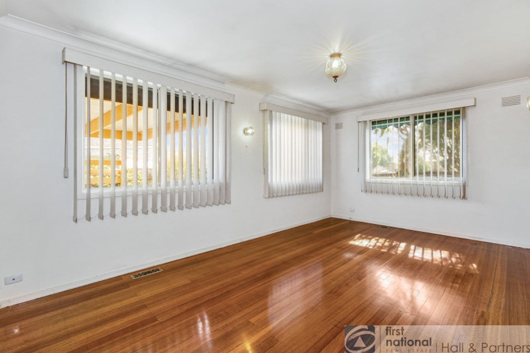 99 Neasham Drive, Dandenong North VIC 3175, Dandenong North - Thumbnail 2