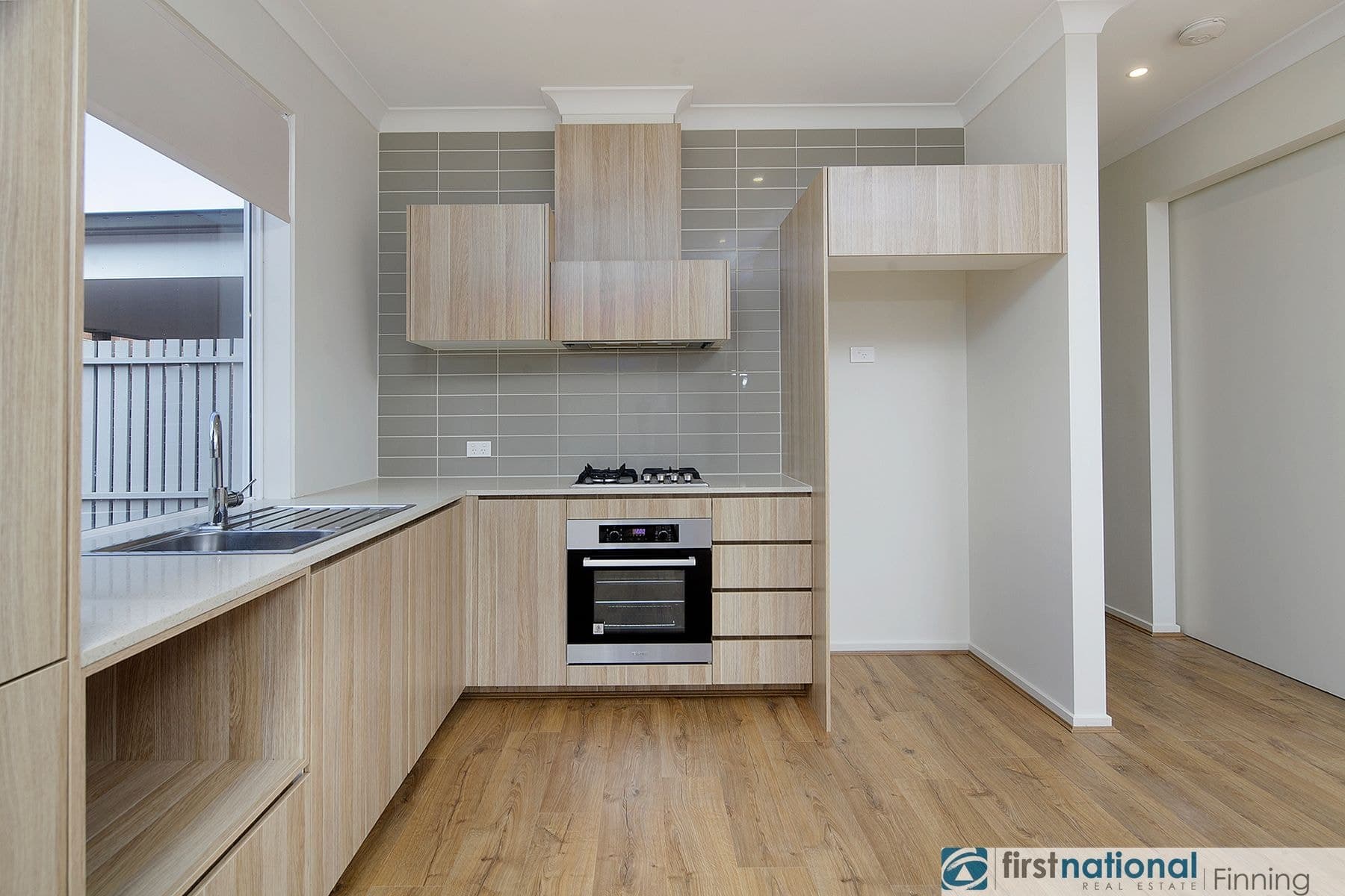 1 Daws Street, Cranbourne East VIC 3977, Cranbourne East - Thumbnail 4