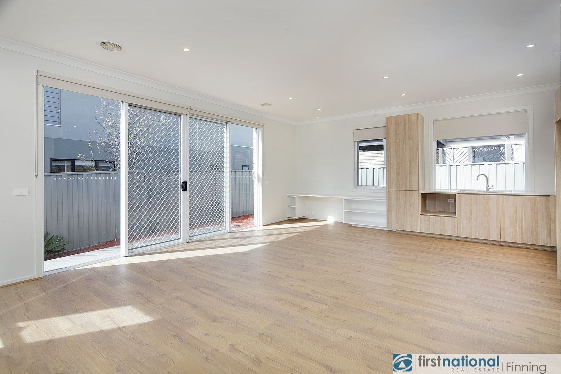 1 Daws Street, Cranbourne East VIC 3977, Cranbourne East - Thumbnail 5