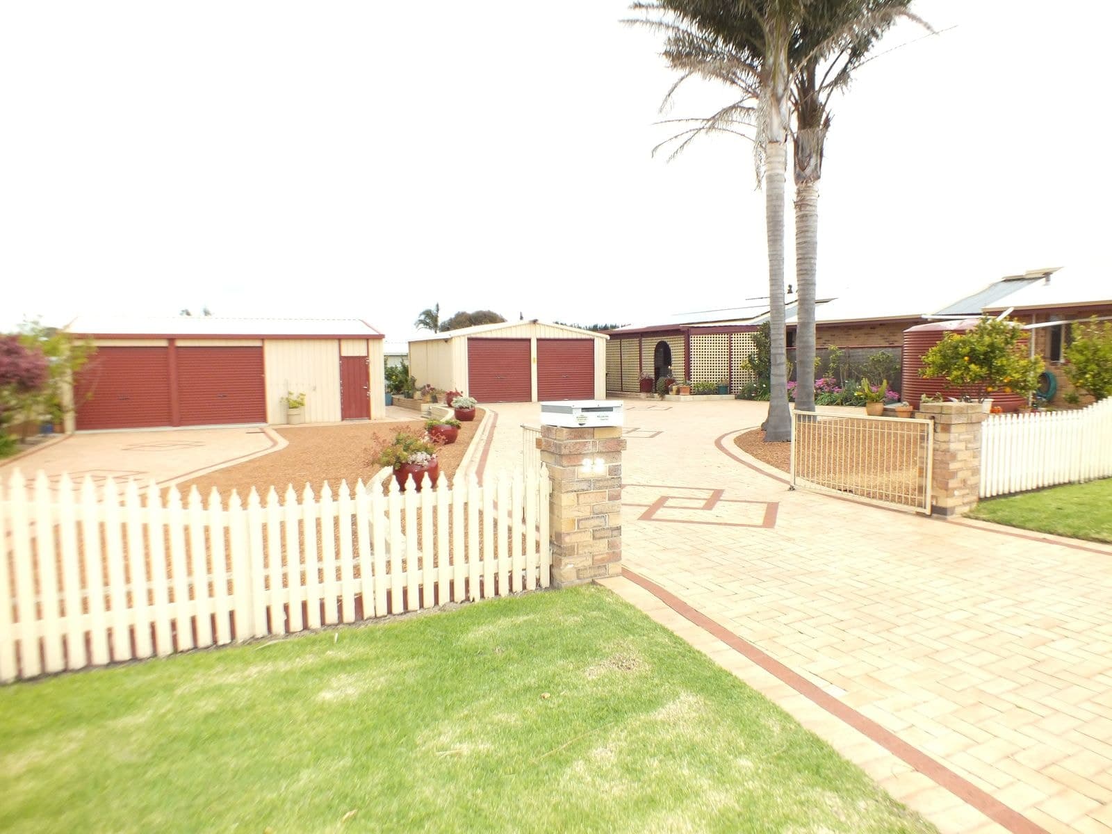 23 Granada Crescent, Orana WA 6330, Orana - Thumbnail 3