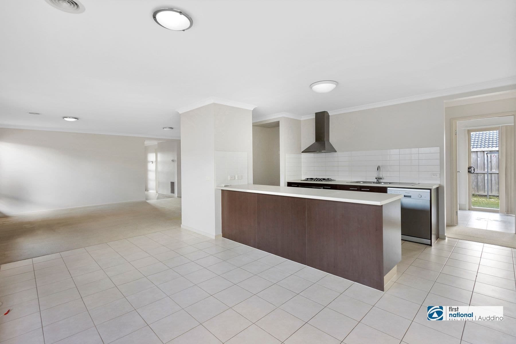 16 Massimo Way, Korumburra VIC 3950, Korumburra - Thumbnail 4