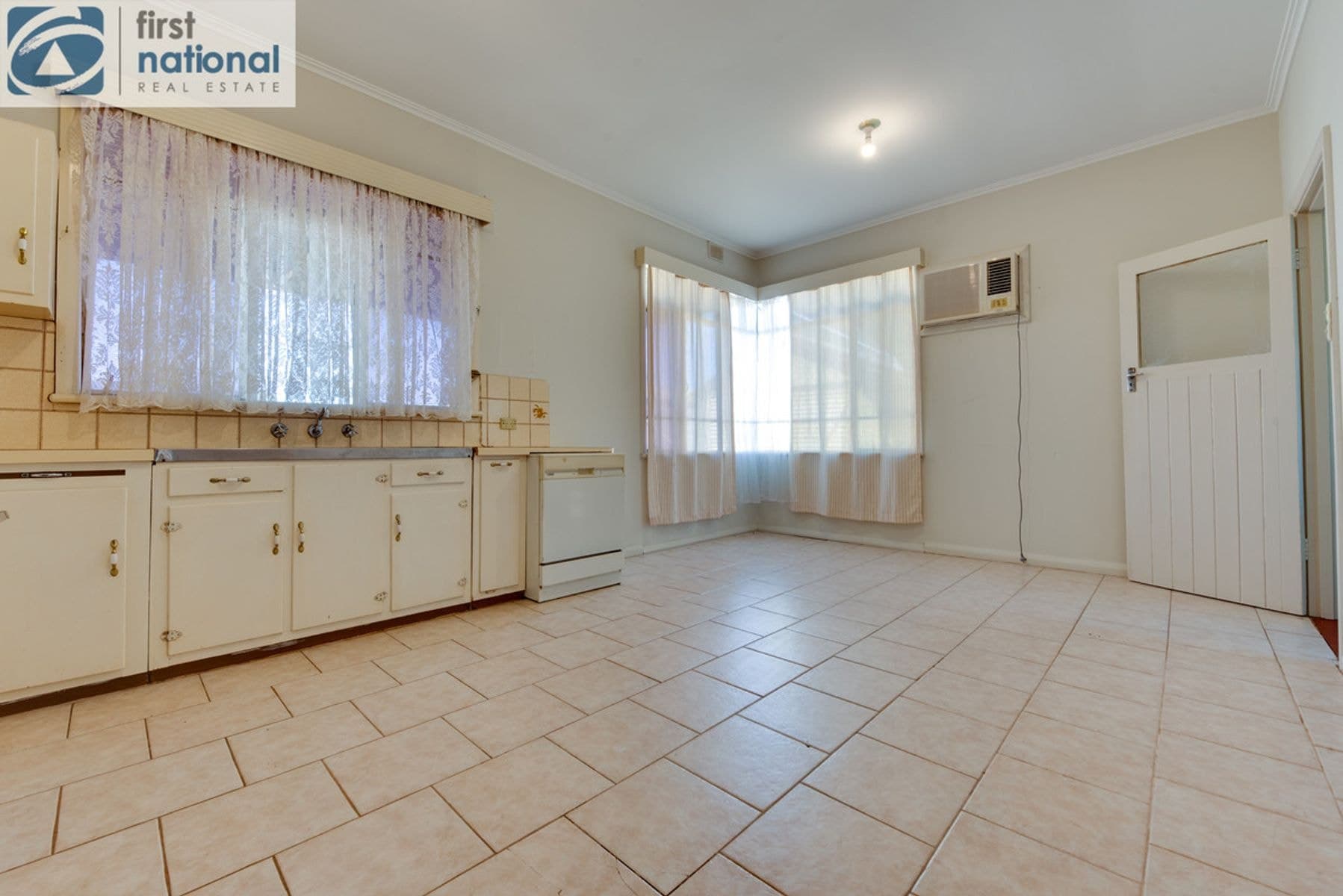 9 Mellor Street, Port Augusta West SA 5700, Port Augusta West - Thumbnail 4
