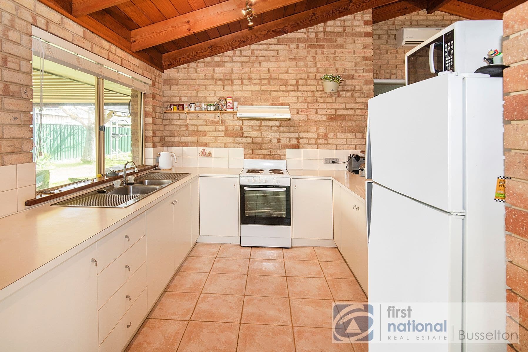 4B Butcher Road, West Busselton WA 6280, West Busselton - Thumbnail 3
