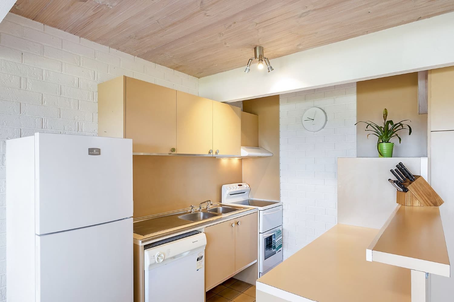 12 / 1-5 Ocean View Avenue, Merimbula, NSW, Merimbula - Thumbnail 6