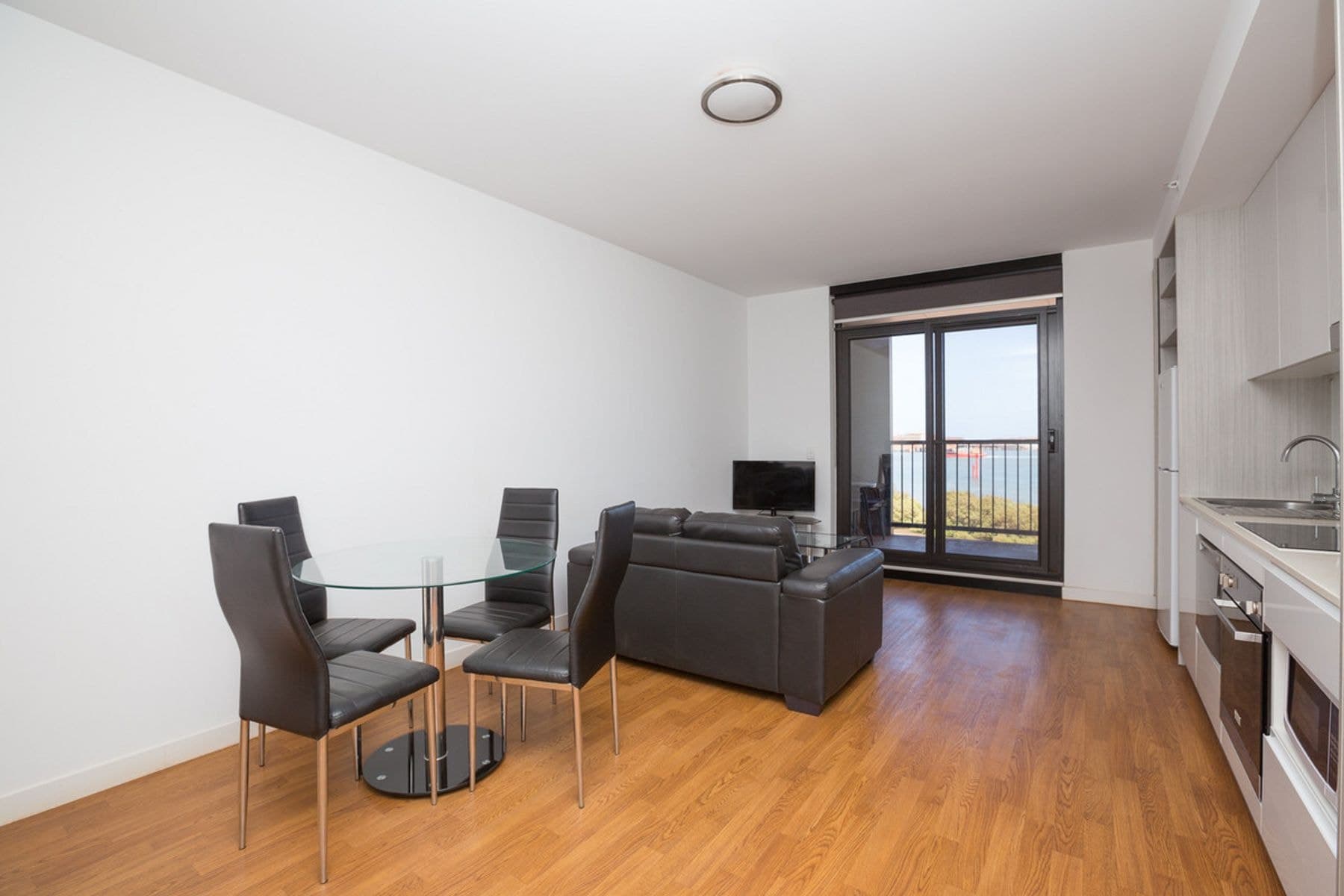 17/2 Mckay Street, Port Hedland WA 6721, Port Hedland - Thumbnail 2