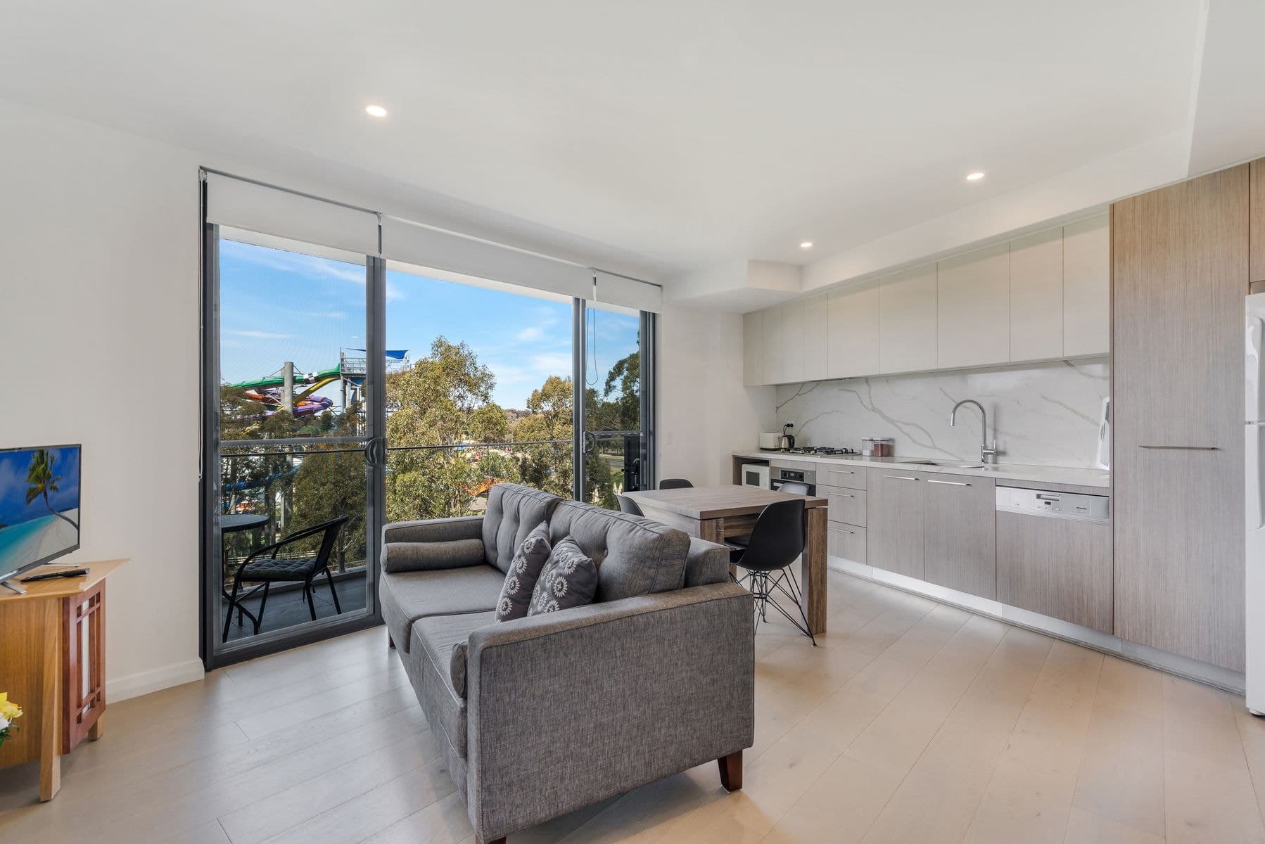 508/2 Calabria Lane, Prairiewood NSW 2176, Prairiewood - Thumbnail 2