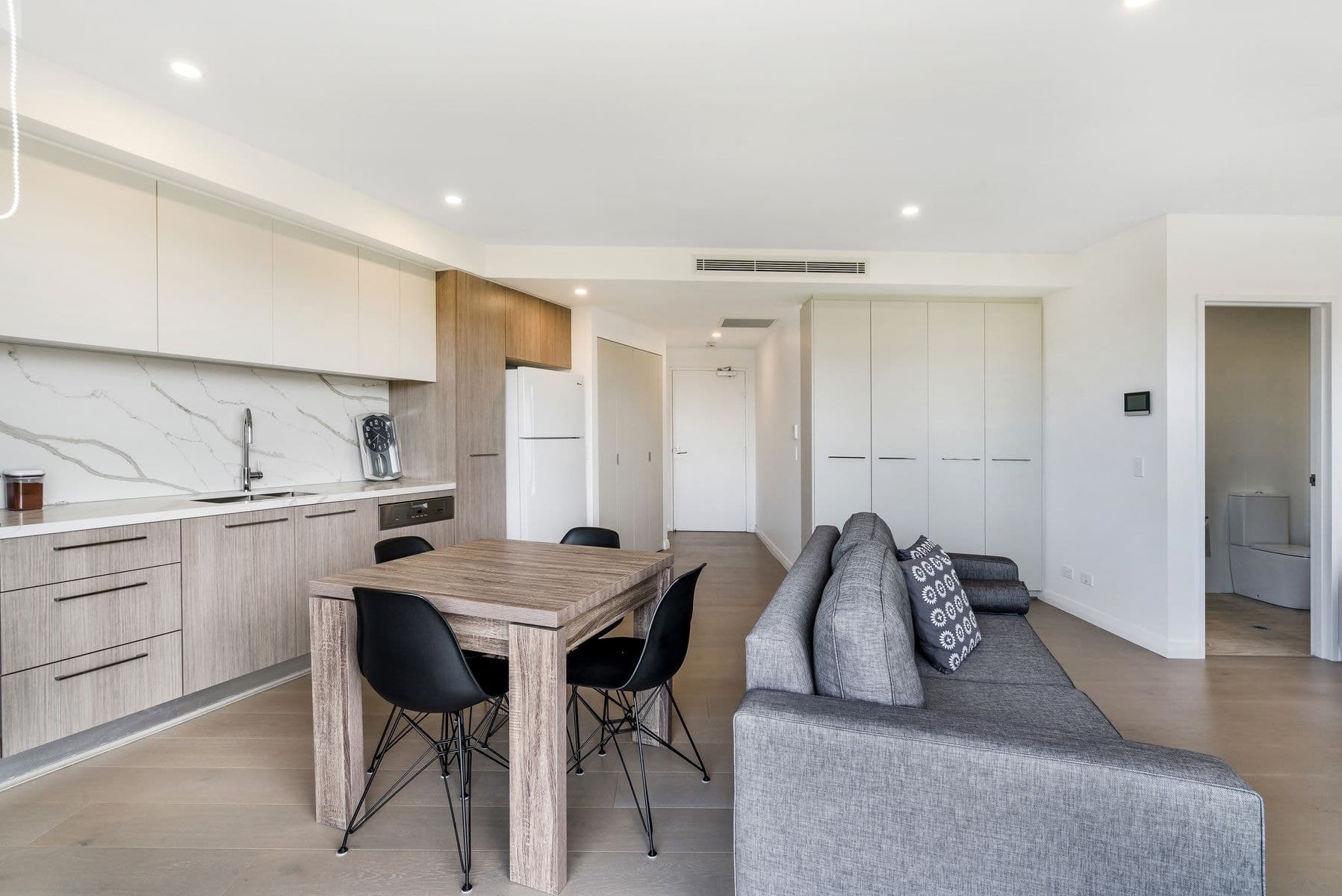 508/2 Calabria Lane, Prairiewood NSW 2176, Prairiewood - Thumbnail 5
