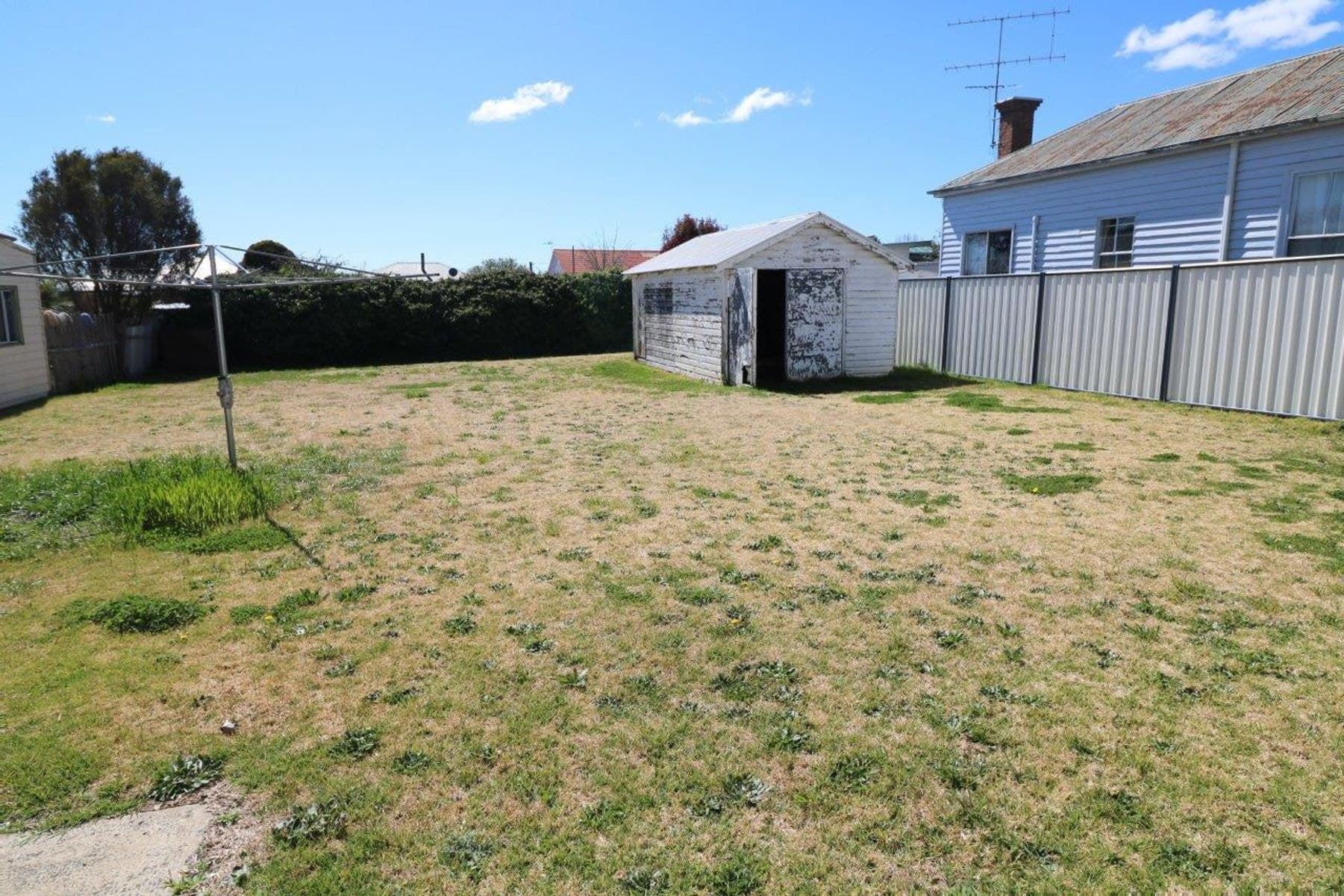 26 Walter Street, Glen Innes NSW 2370, Glen Innes - Thumbnail 2