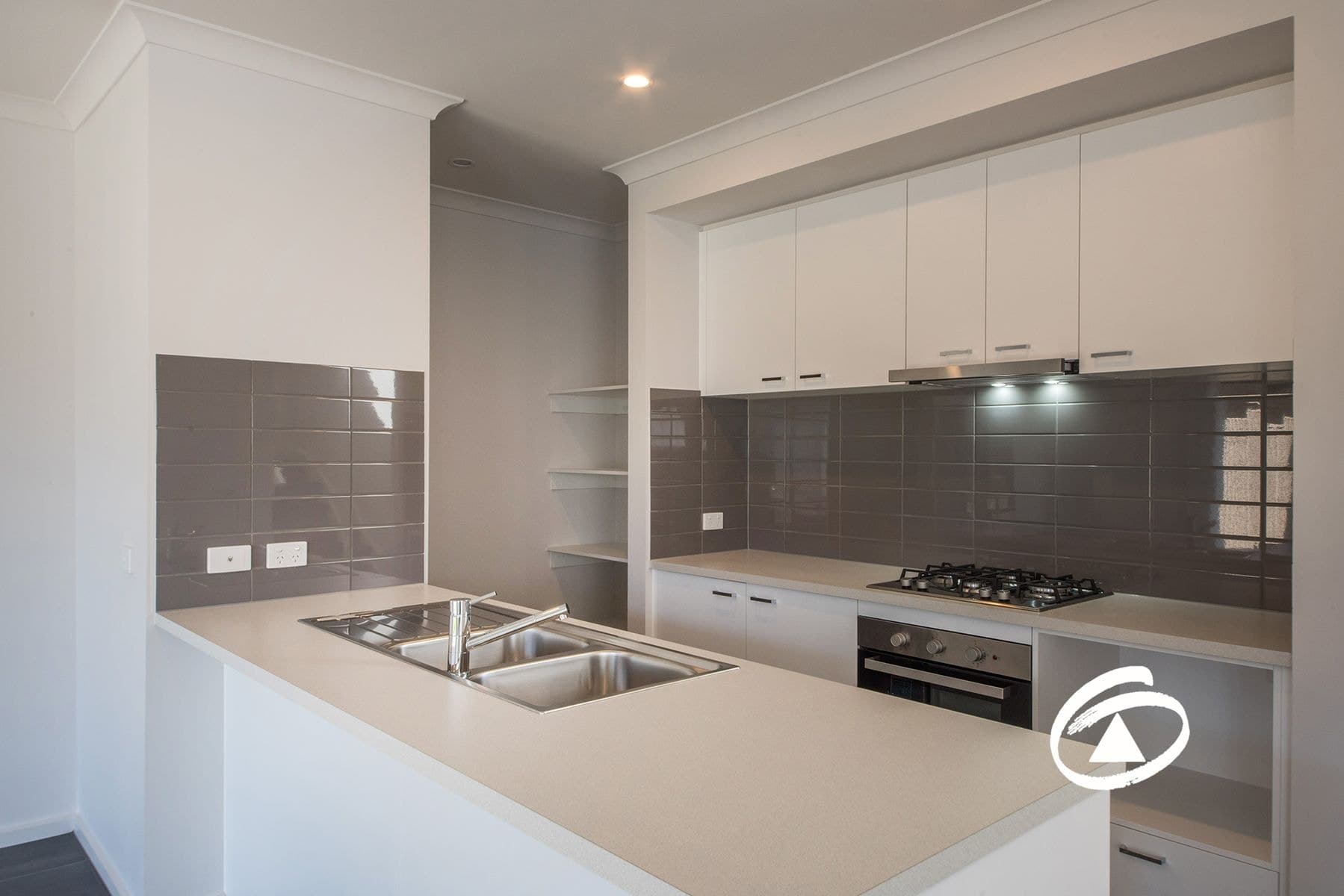 42 Renam Street, Pakenham VIC 3810, Pakenham - Thumbnail 6