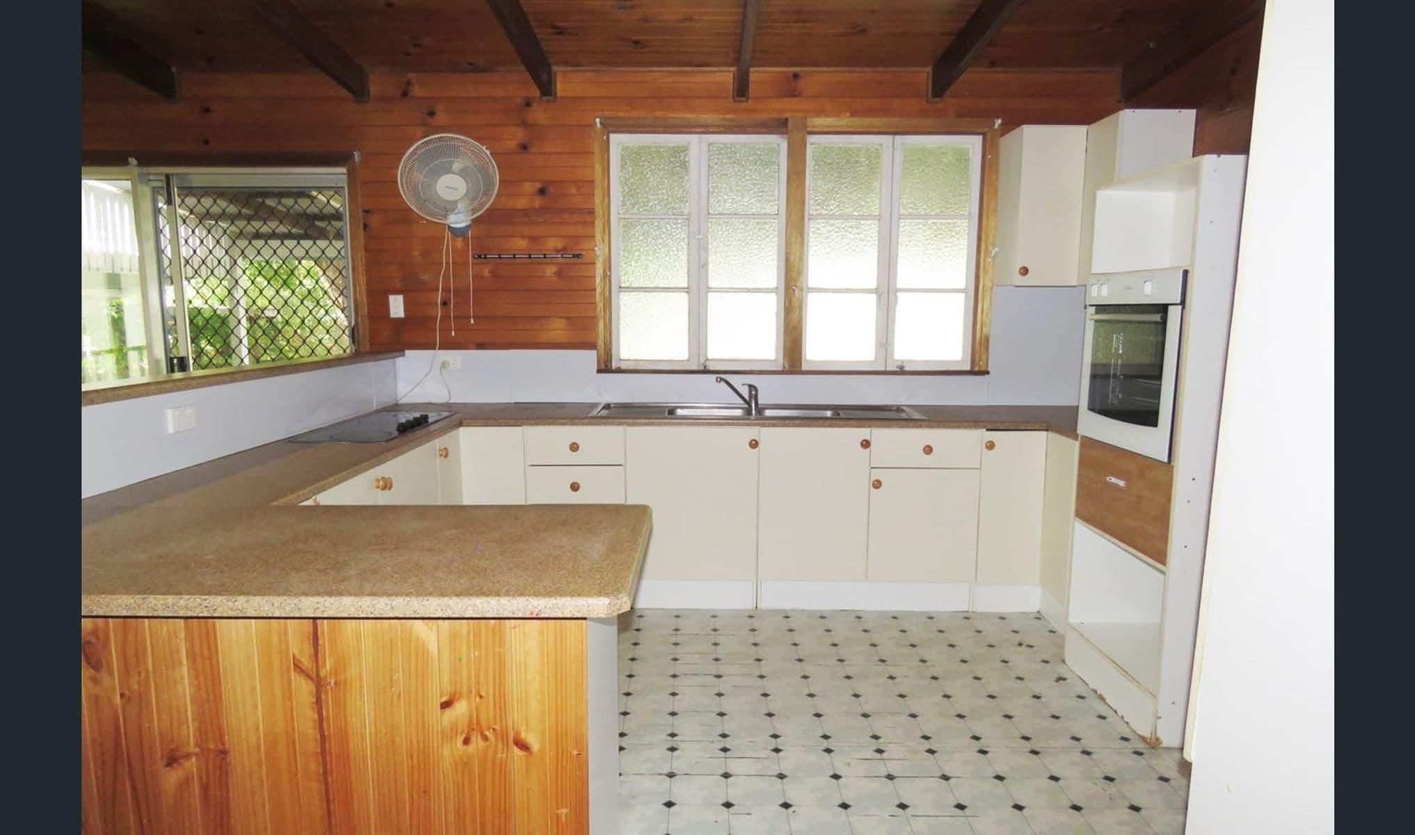 30 Brewers Road, Sarina QLD 4737, Sarina - Thumbnail 3
