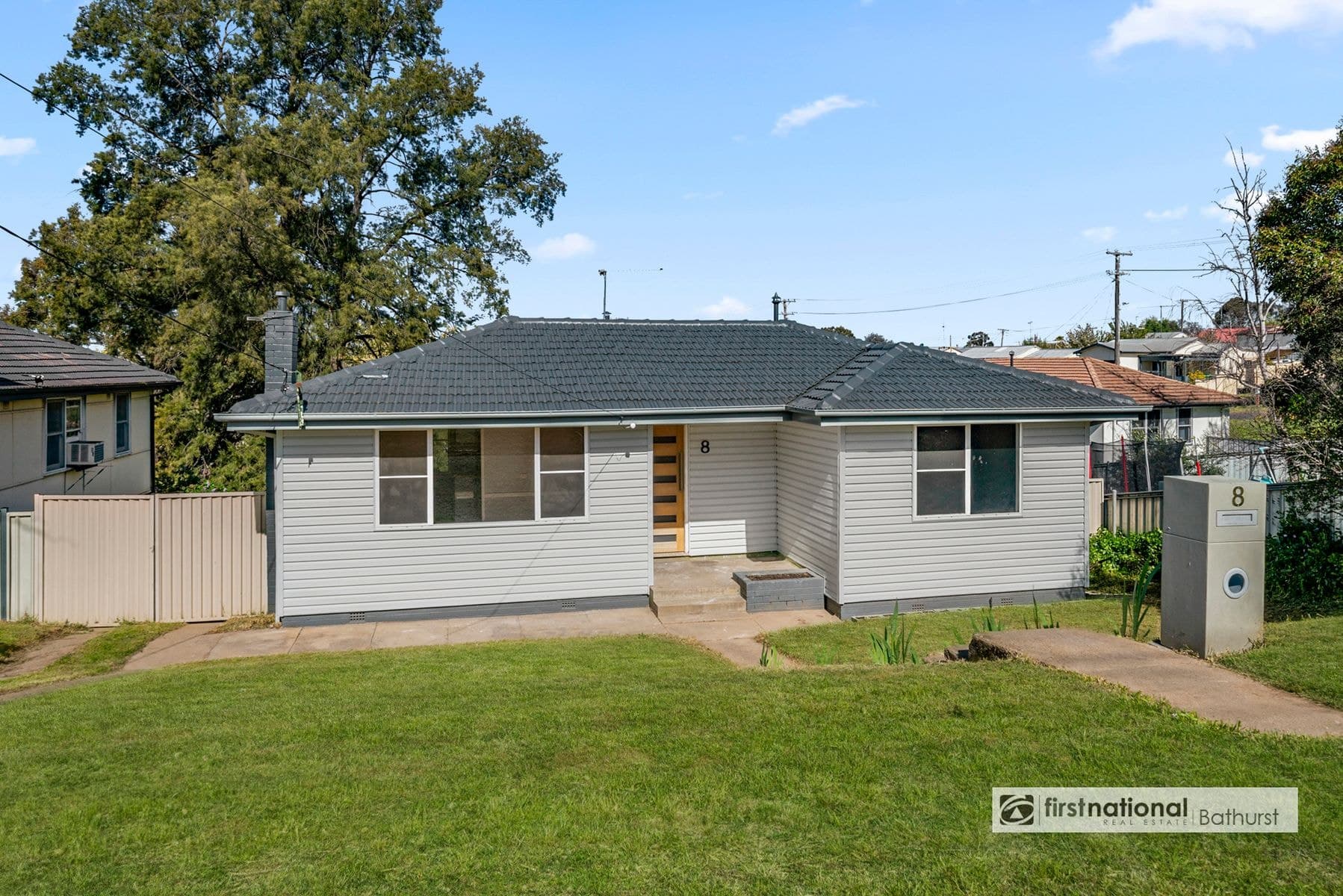 8 Owen Way, West Bathurst, NSW 2795, West Bathurst - Image 1