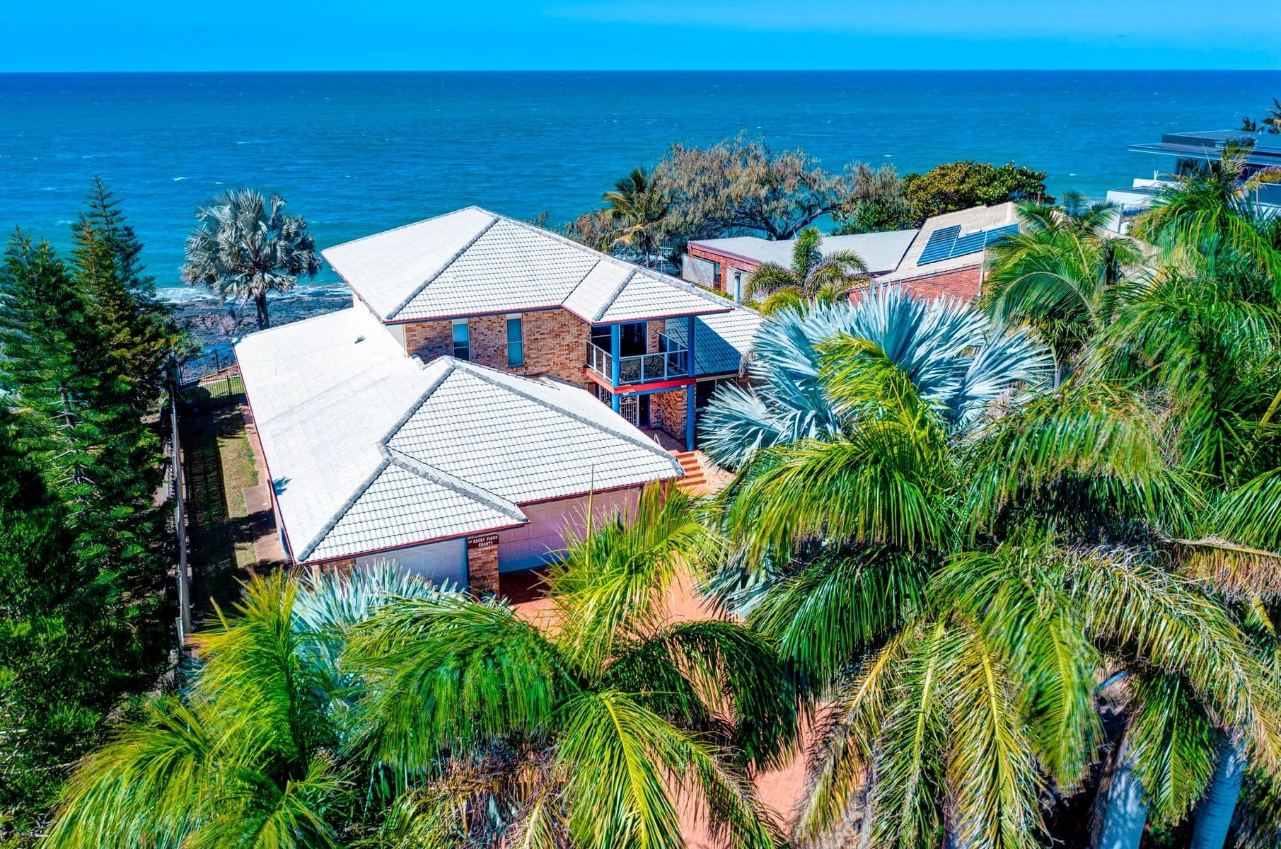 62 Barolin Esplanade, Coral Cove QLD 4670, Coral Cove - Image 1