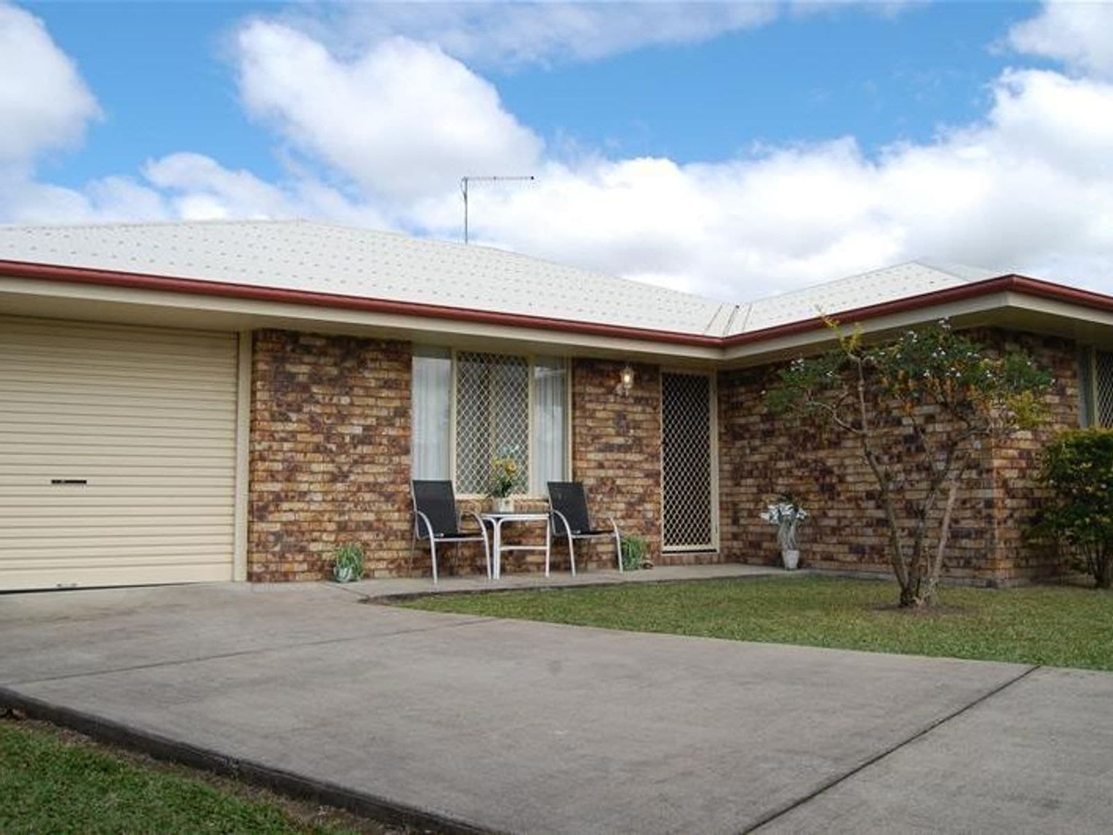 24 Michael Avenue, Sarina QLD 4737, Sarina - Thumbnail 2