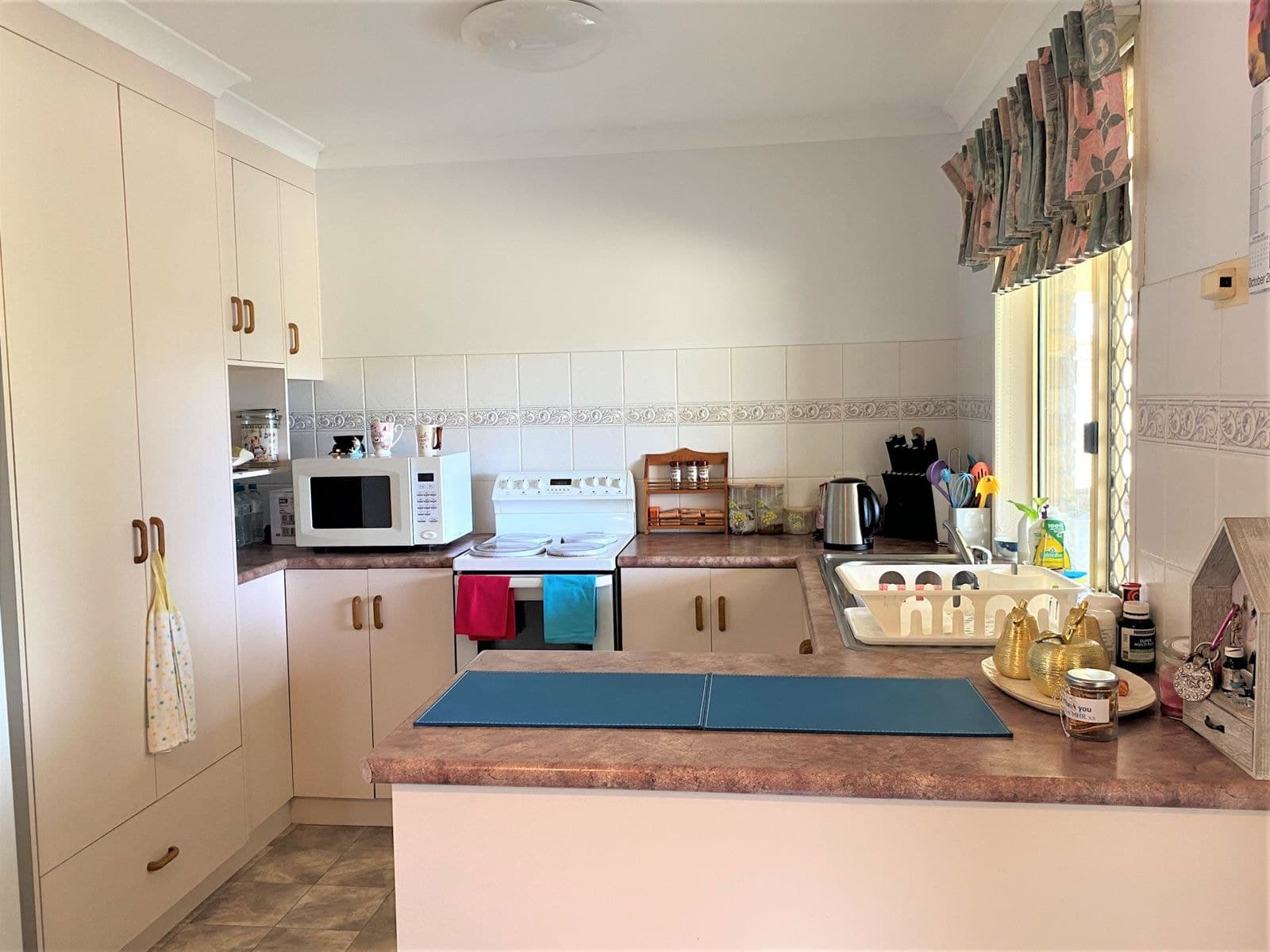 24 Michael Avenue, Sarina QLD 4737, Sarina - Thumbnail 3