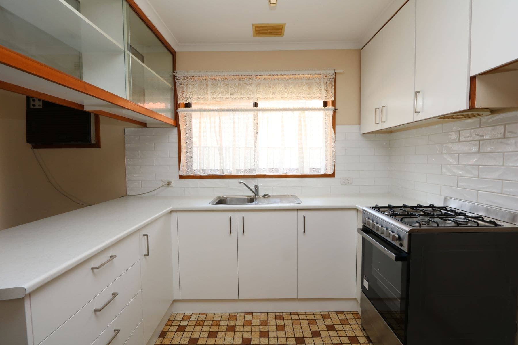 3/54. Burke Street, Maryborough VIC 3465, Maryborough - Thumbnail 2