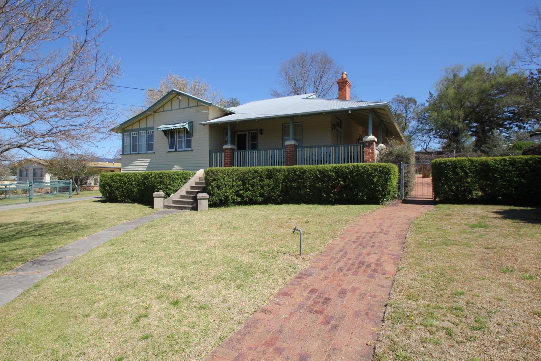 50 George Street, Tenterfield, NSW 2372, Tenterfield - Image 1