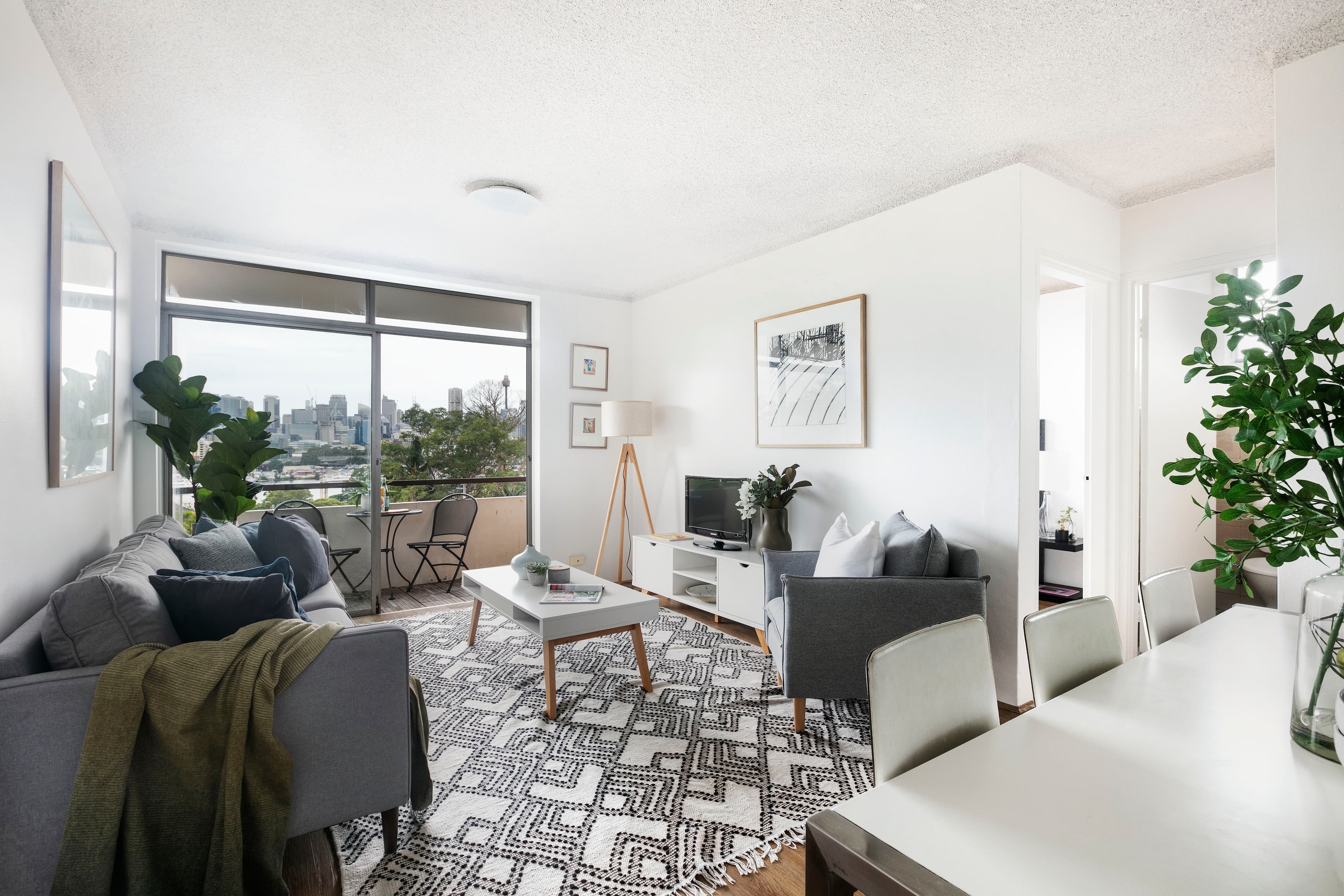 9/6 Avona Avenue, Glebe - Image 1