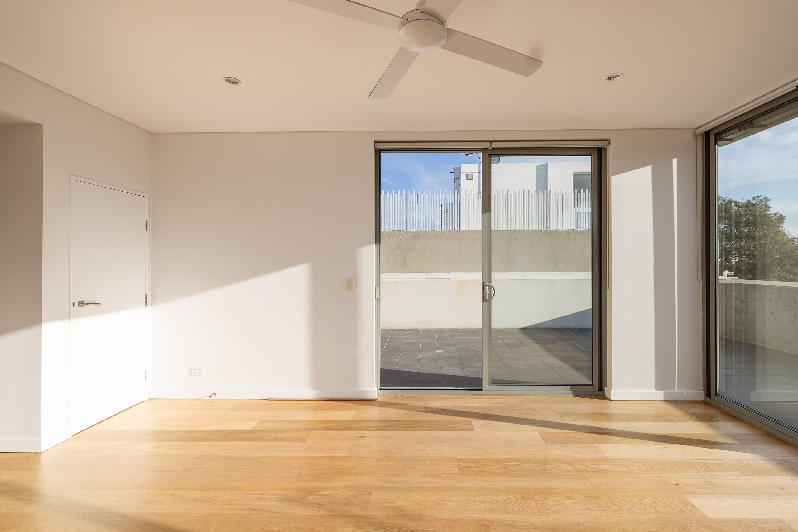 406/38 Waterloo Street, Surry Hills - Thumbnail 4