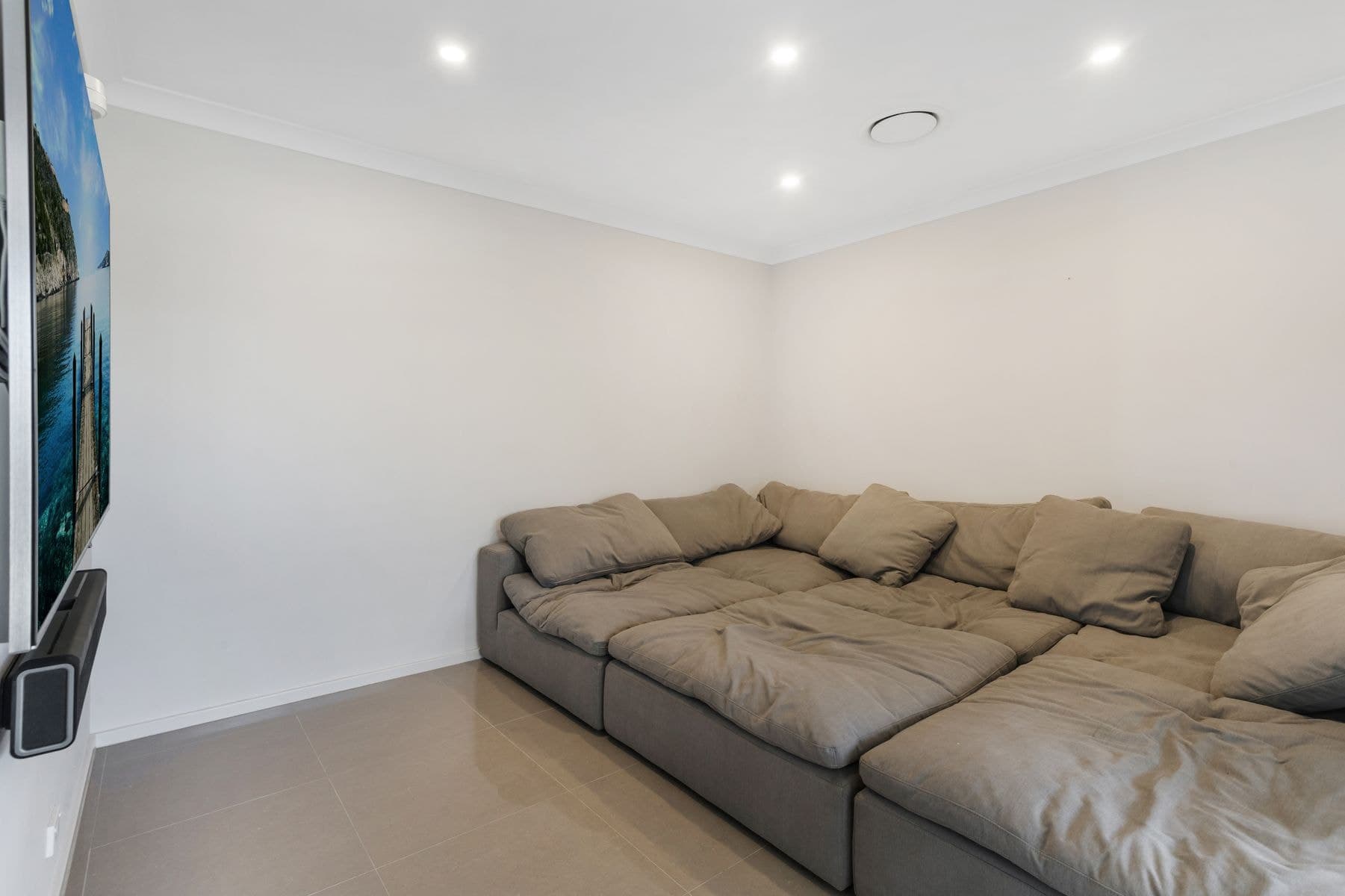 10 Clarence Drive, Elizabeth Hills NSW 2171, Elizabeth Hills - Thumbnail 5
