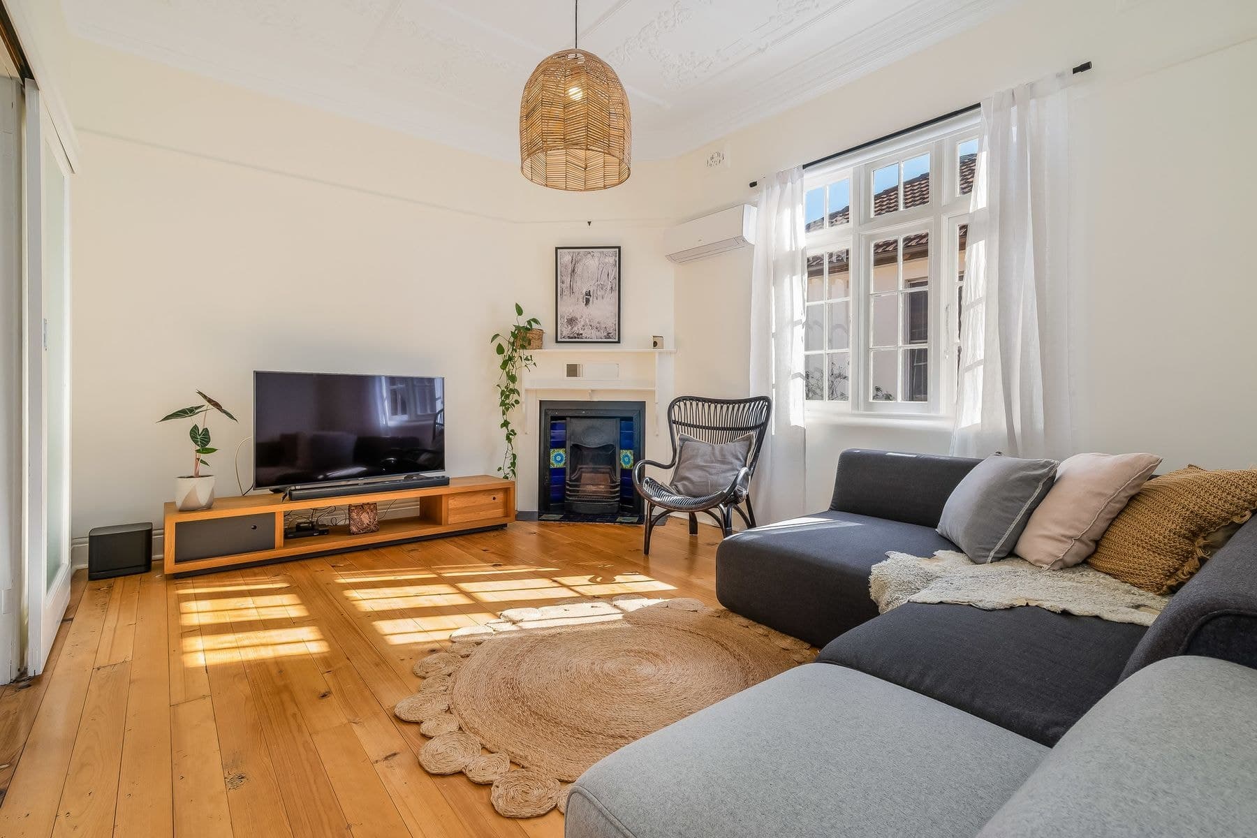 13 Darling Street, Hamilton South NSW 2303, Hamilton South - Thumbnail 2