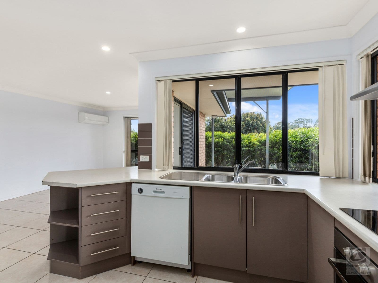 16 Oakbank Terrace, Murwillumbah NSW 2484, Murwillumbah - Thumbnail 2