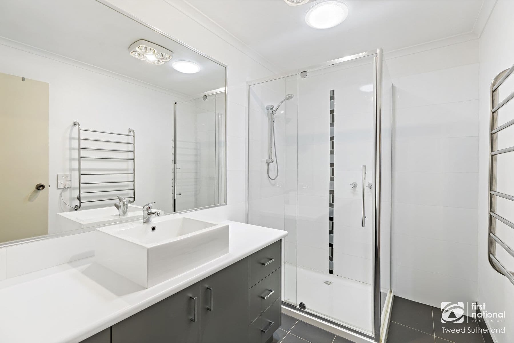2/4 Curtin Street, Flora Hill VIC 3550, Flora Hill - Thumbnail 7