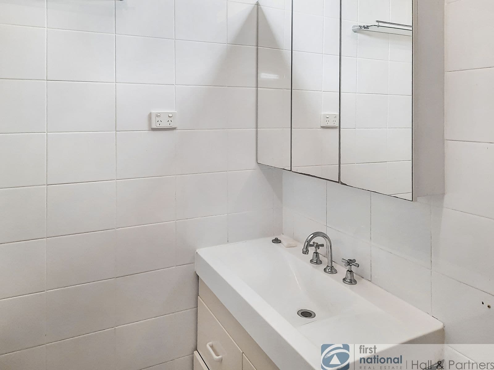 1/9 Ross Street, Dandenong VIC 3175, Dandenong - Thumbnail 8