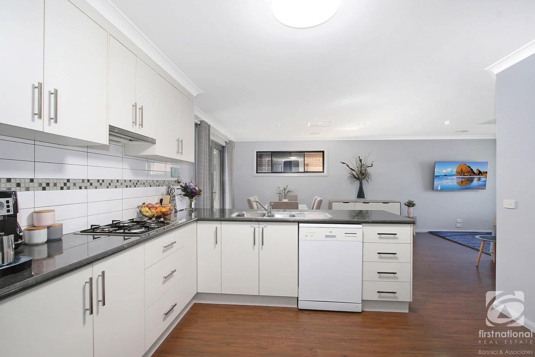 11 Coopers Road, West Wodonga VIC 3690, West Wodonga - Thumbnail 2