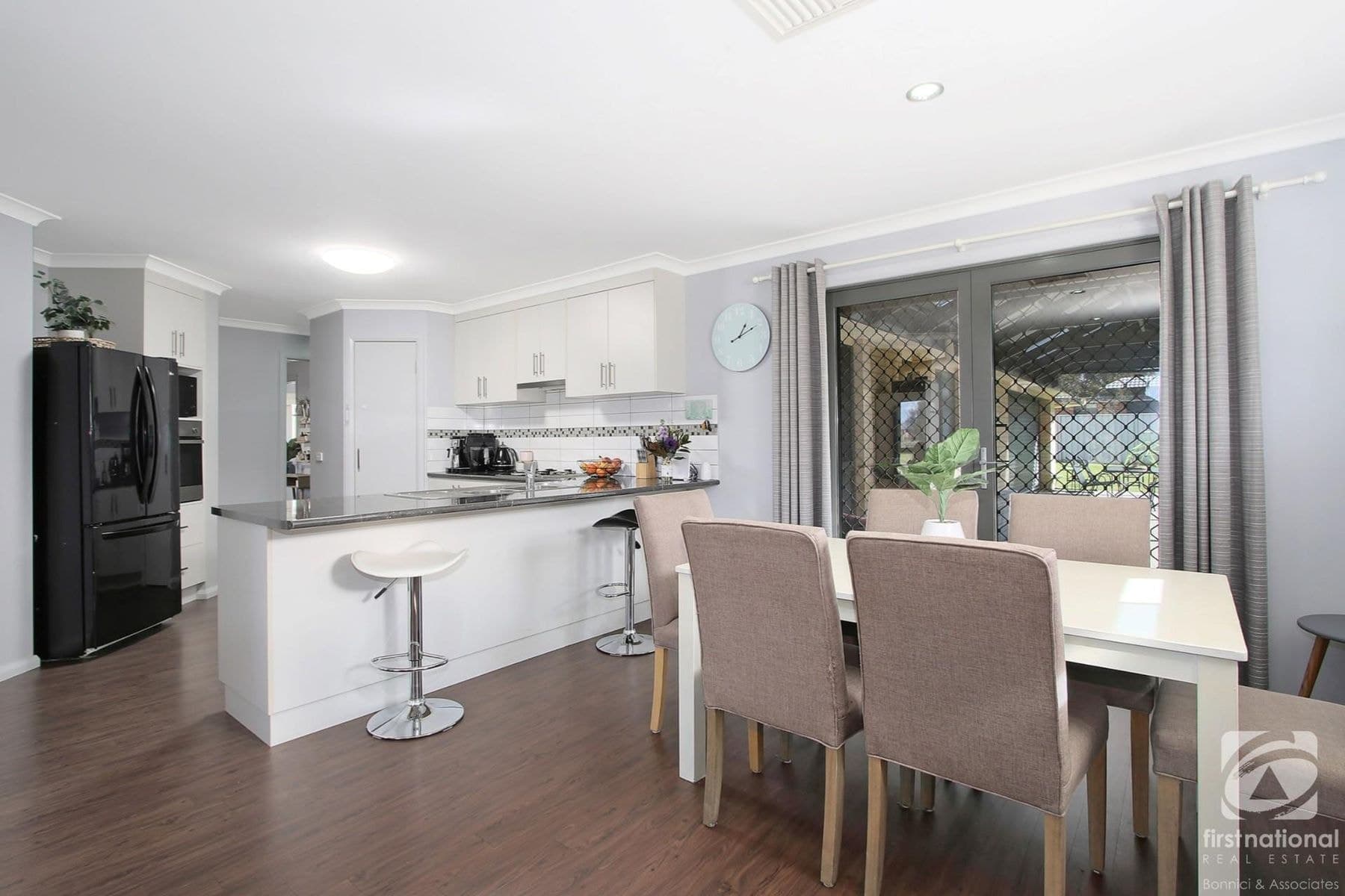 11 Coopers Road, West Wodonga VIC 3690, West Wodonga - Thumbnail 3