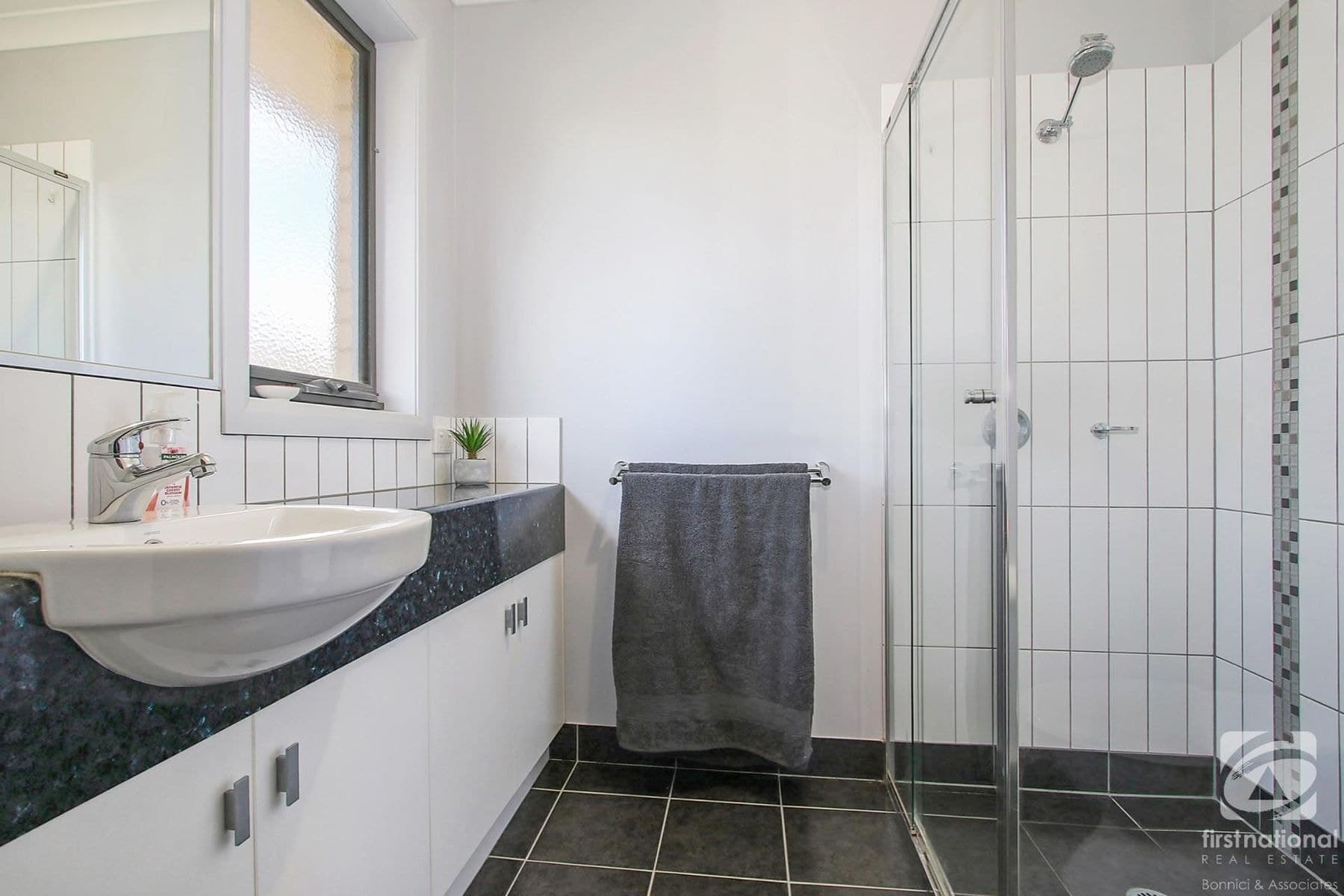 11 Coopers Road, West Wodonga VIC 3690, West Wodonga - Thumbnail 8