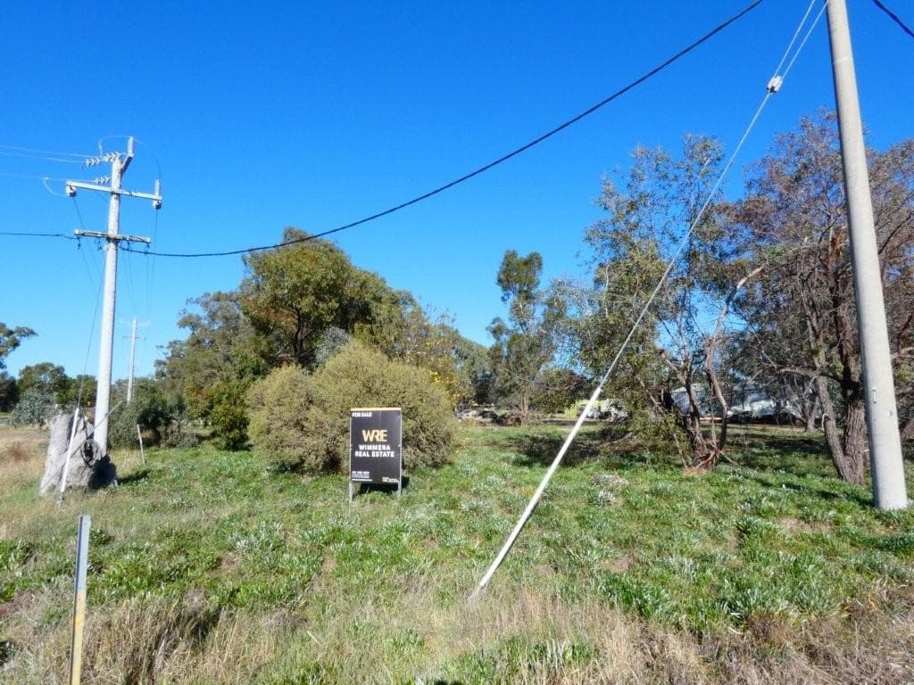 9 Cemetery Rd, WARRACKNABEAL VIC 3393, Warracknabeal - Thumbnail 2