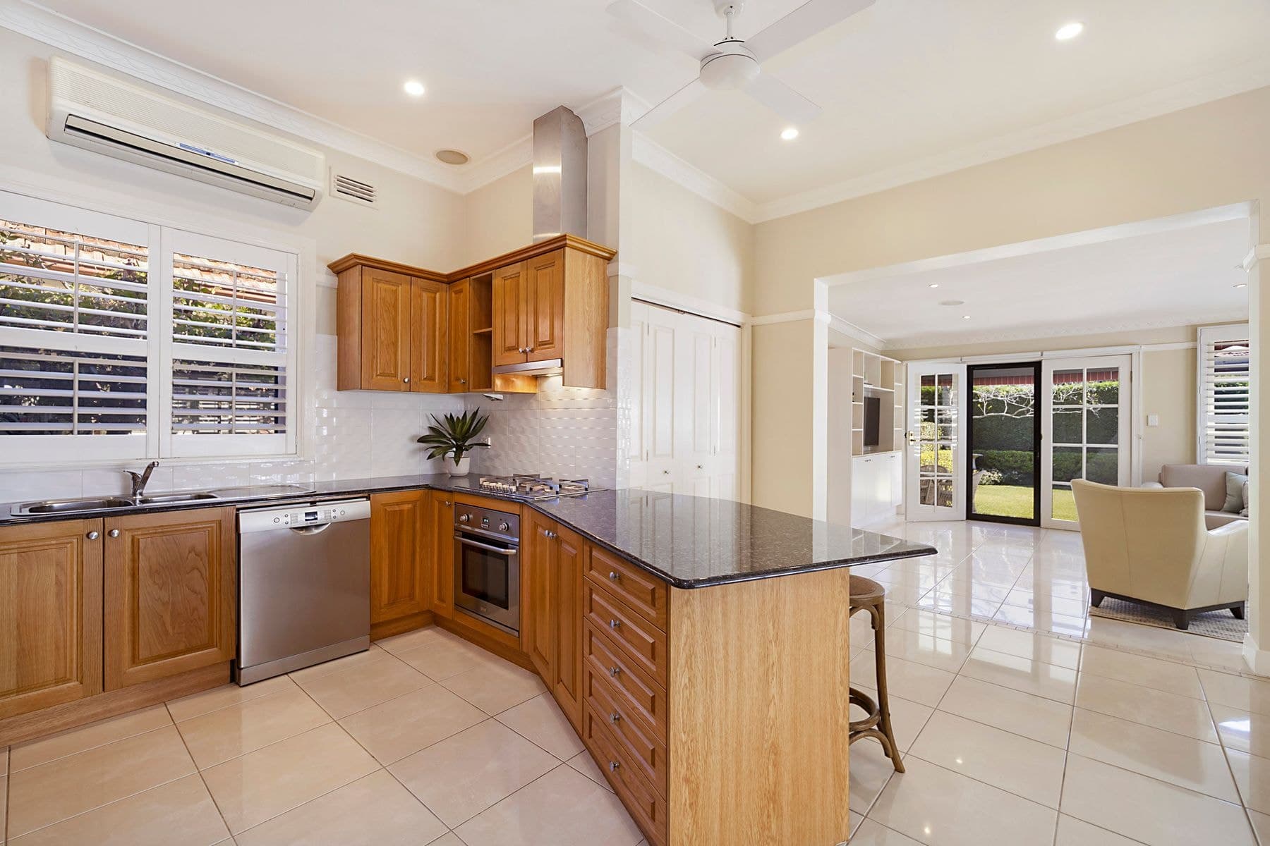 104 National Park Street, Hamilton South NSW 2303, Hamilton South - Thumbnail 2