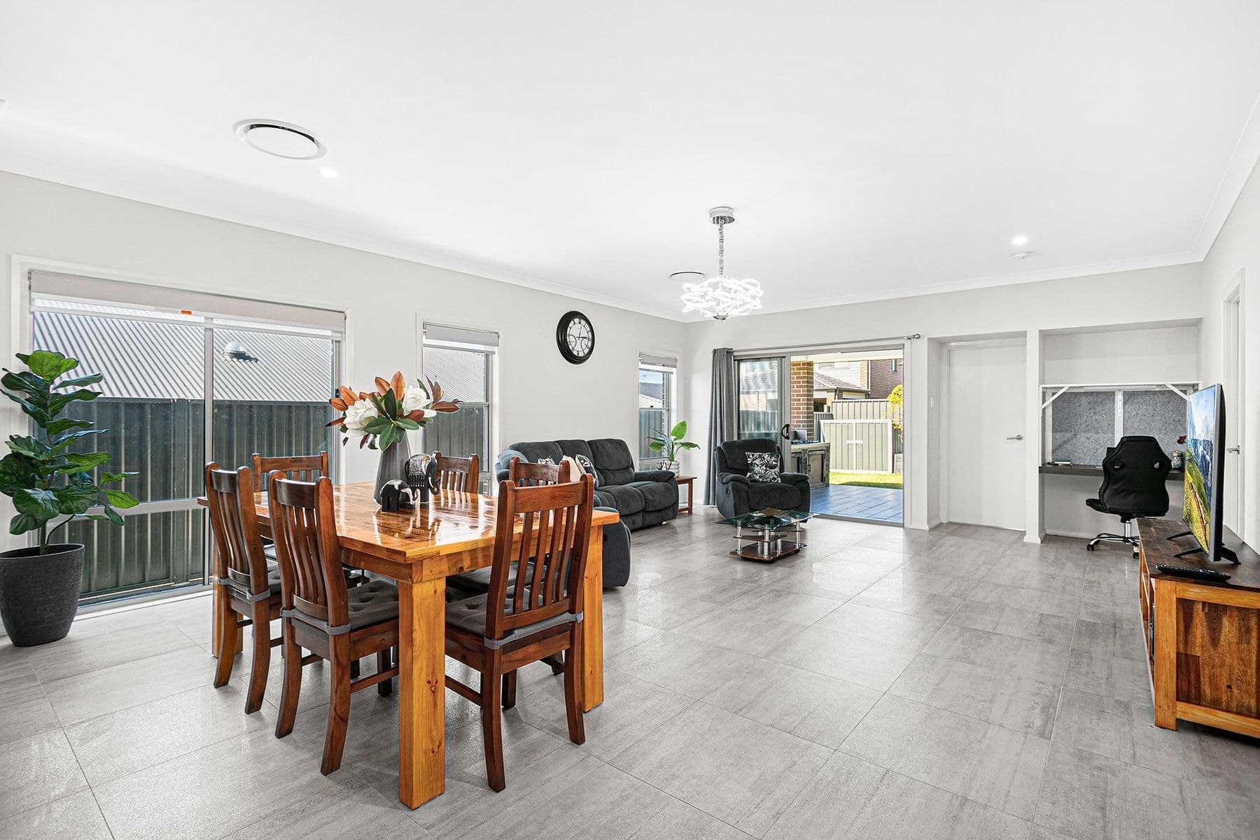 23 Crystal Avenue, Horsley NSW 2530, Horsley - Thumbnail 2