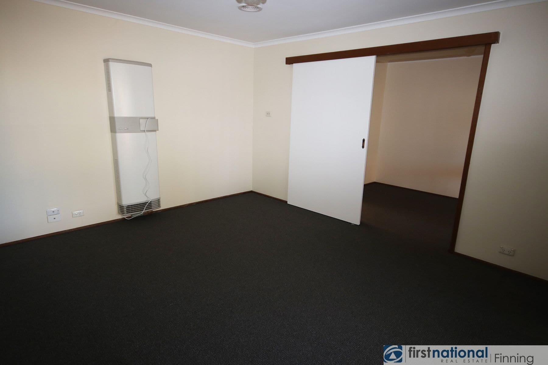 1/59 Clarendon Street, Cranbourne VIC 3977, Cranbourne - Thumbnail 2